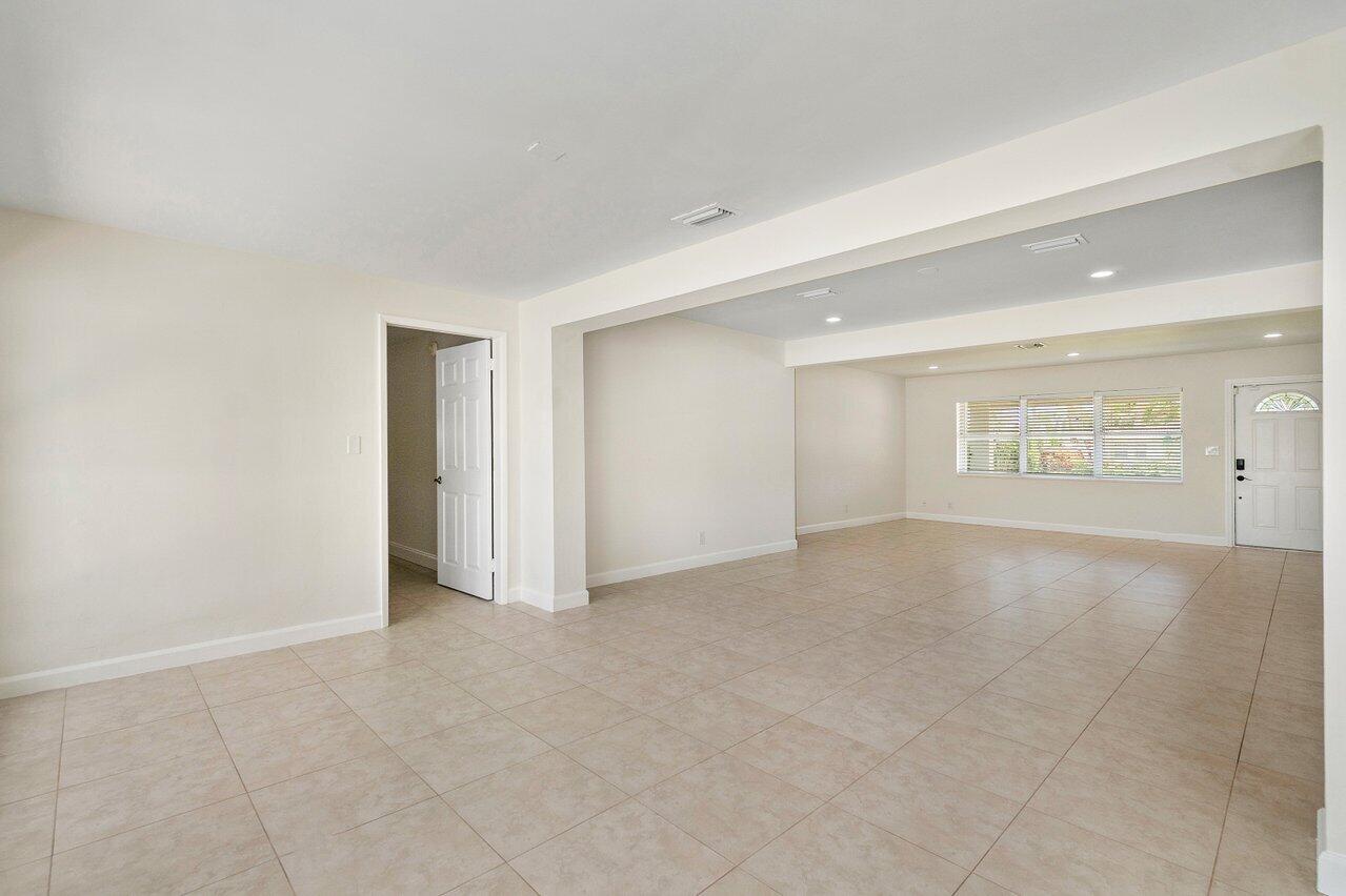 401 NE 24th Street