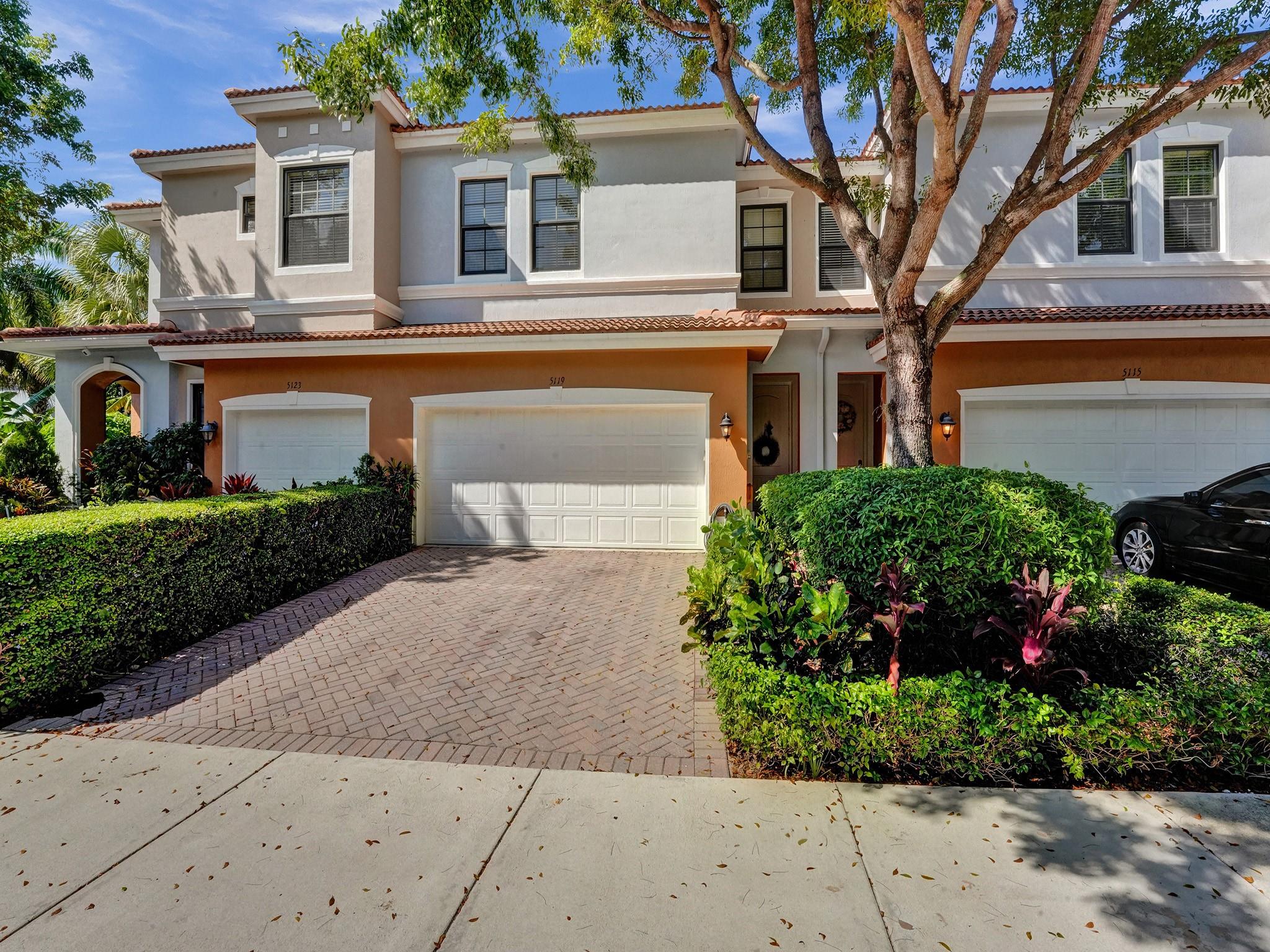 5119 Gramercy Square Dr