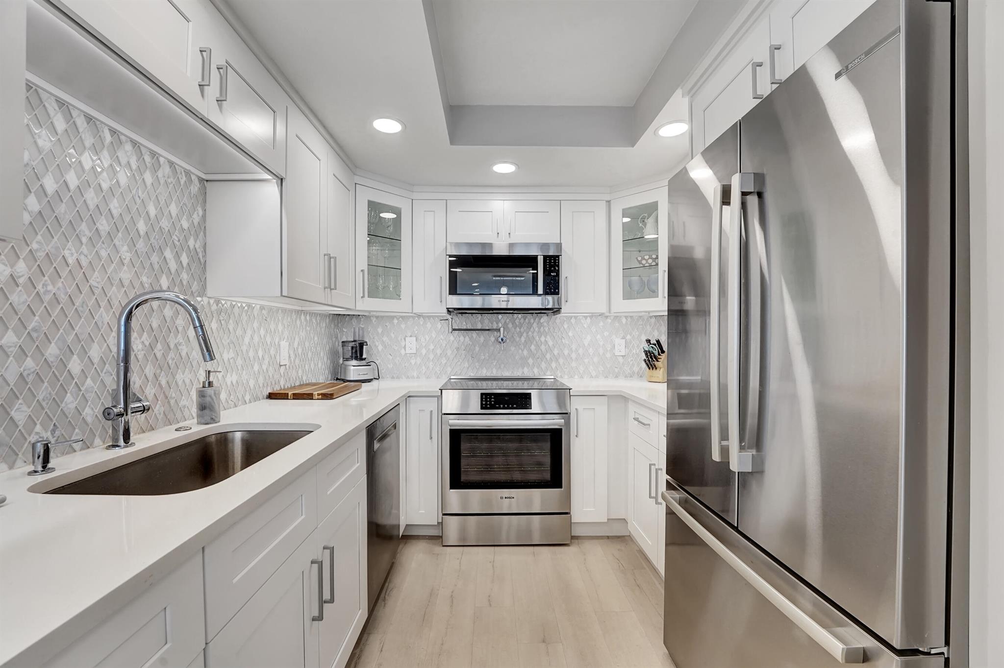 2175 S Ocean Boulevard 304