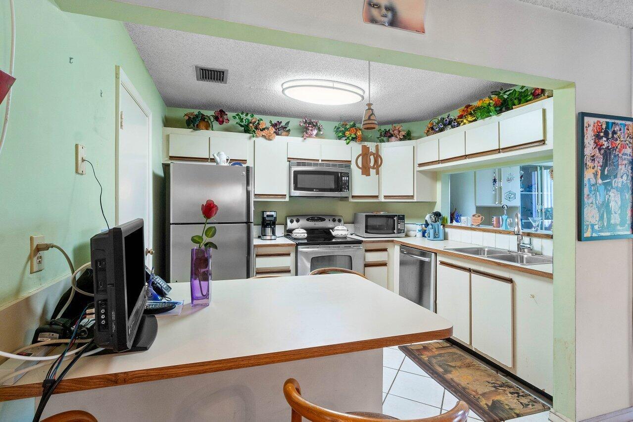 2278 Discovery Circle W