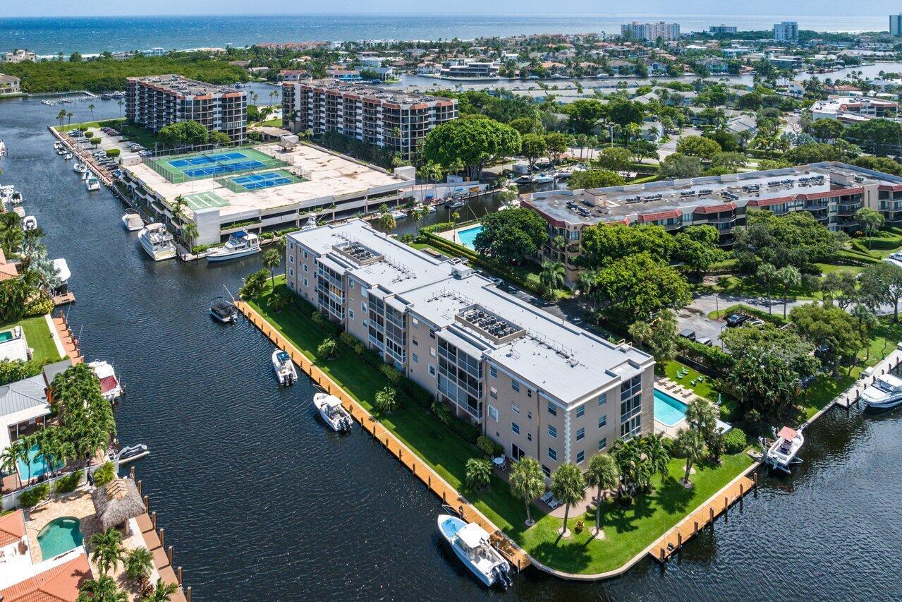 777 Jeffery Street 2010