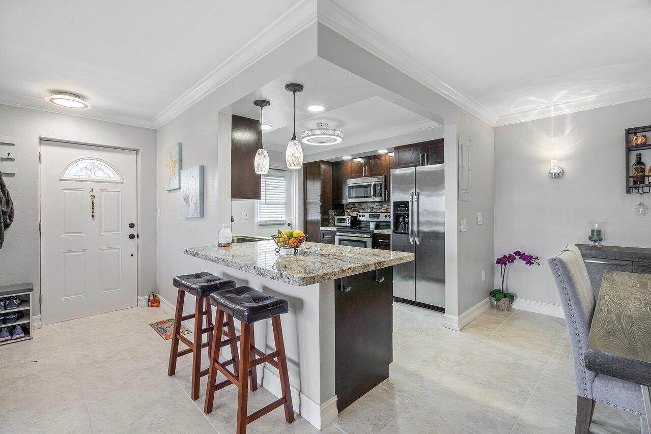 777 Jeffery Street 2010