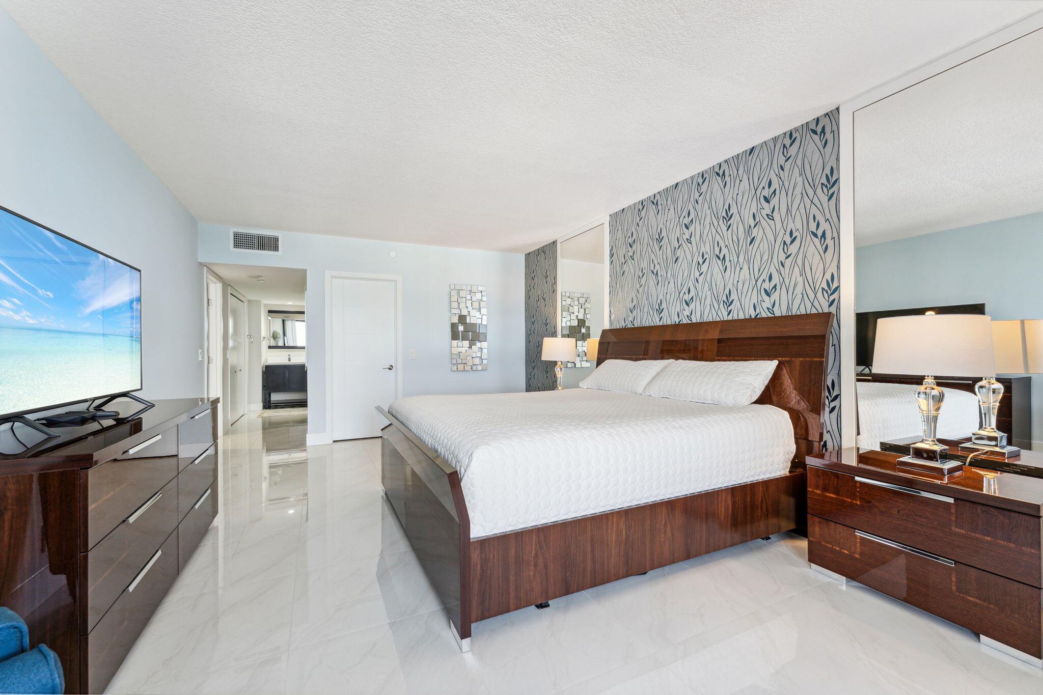 4748 S Ocean Boulevard 806