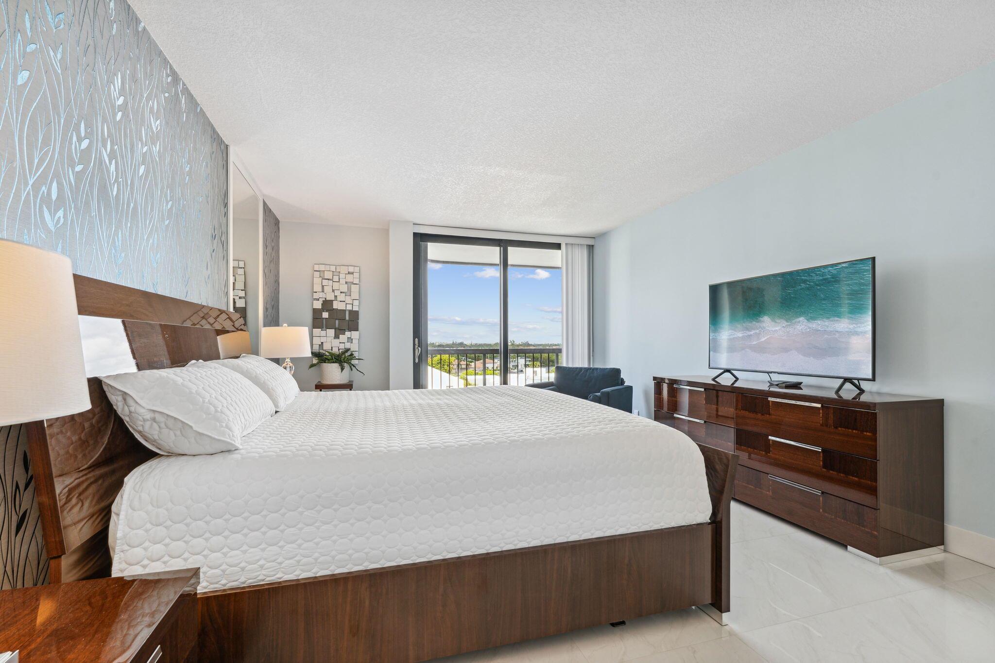 4748 S Ocean Boulevard 806