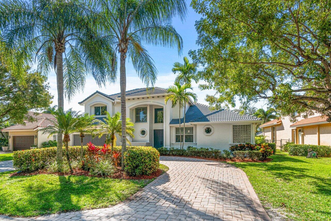 6135 Vista Linda Lane