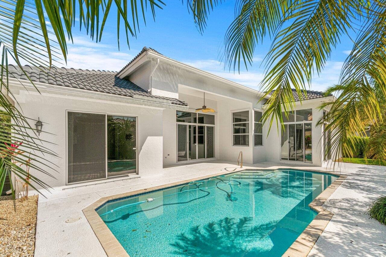 6135 Vista Linda Lane