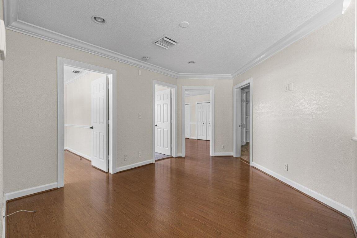 6135 Vista Linda Lane