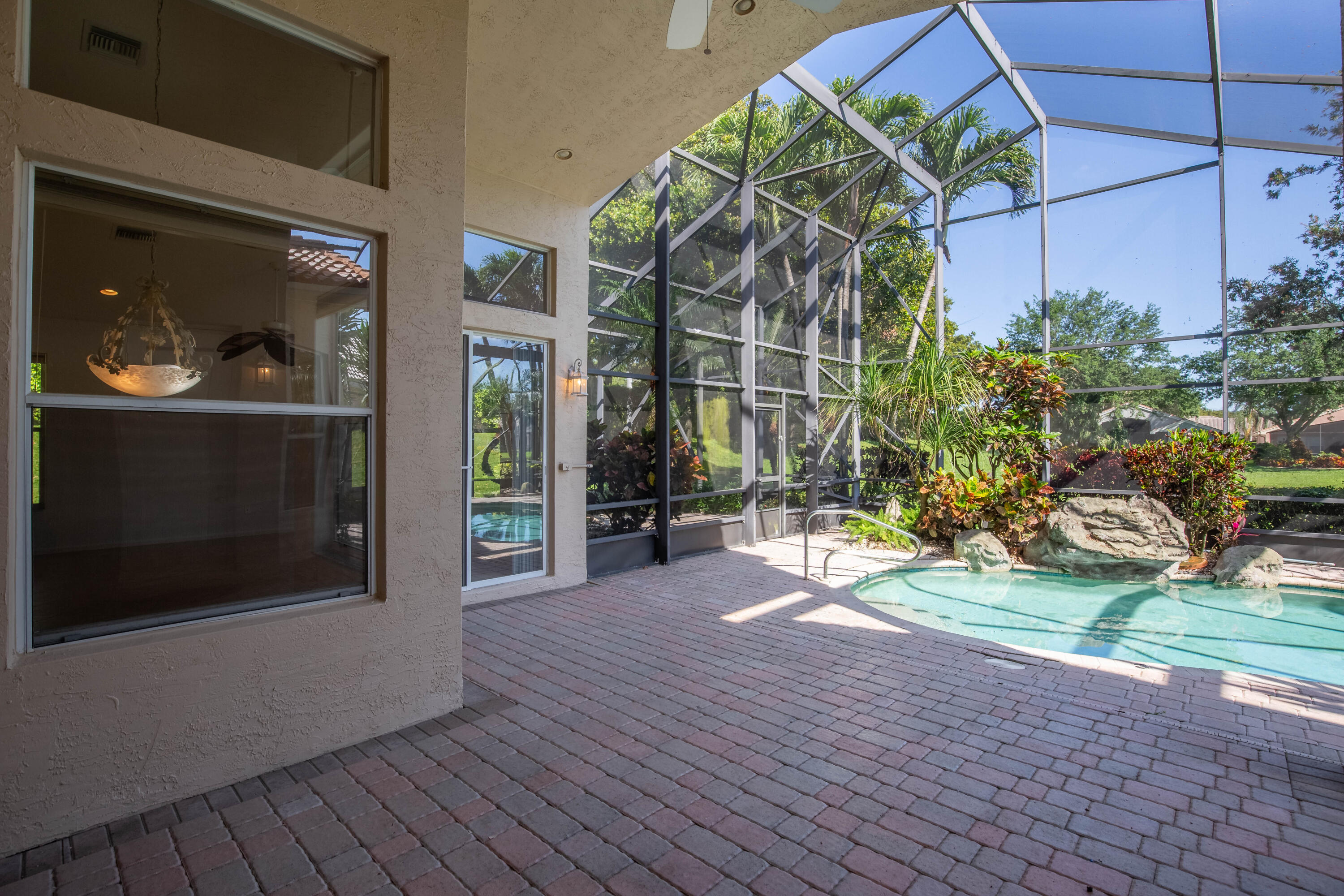 7327 Lahana Circle