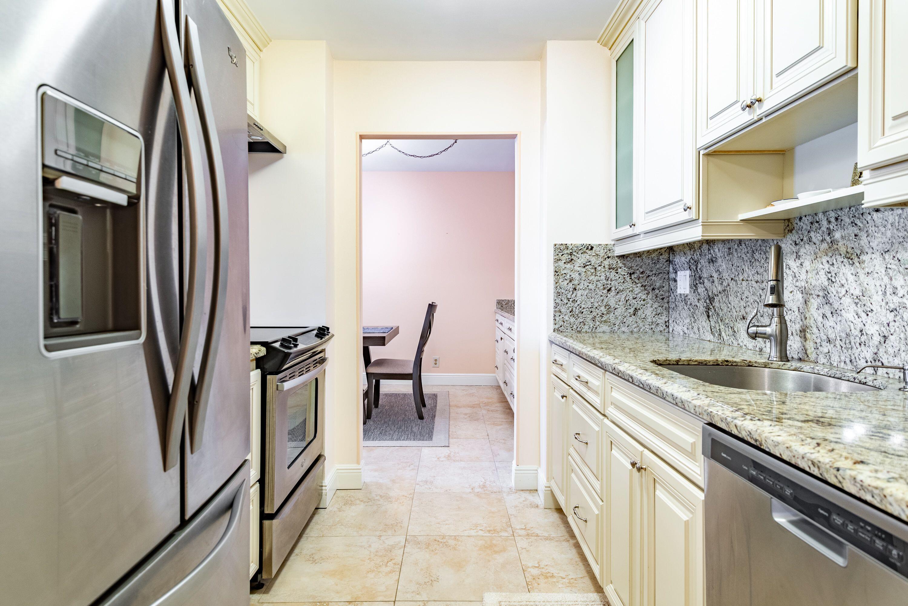 250 NE 20th Street 3240