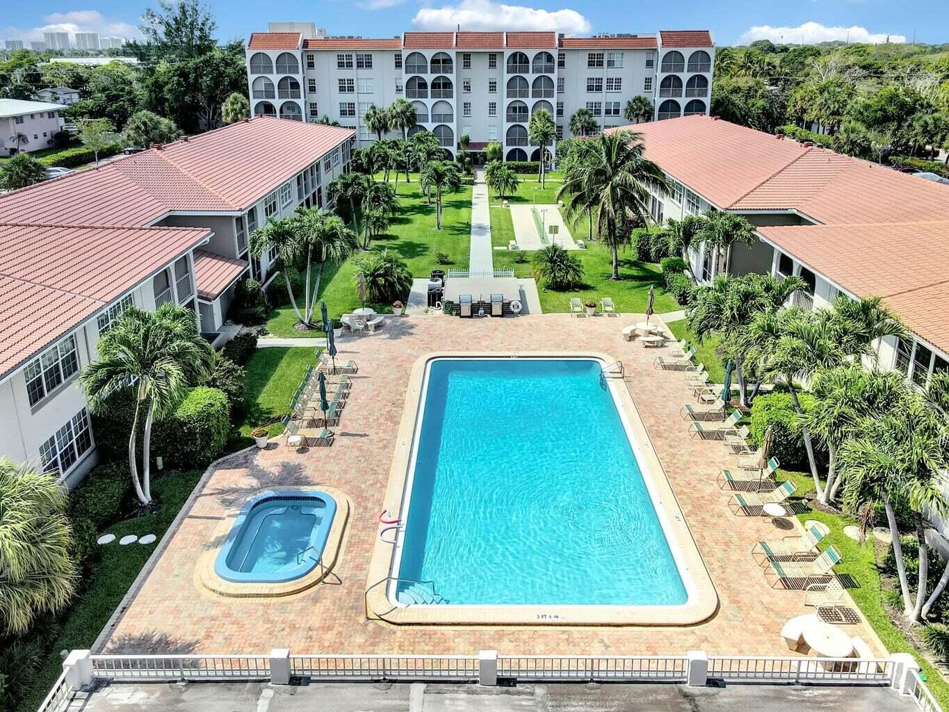 250 NE 20th Street 3240