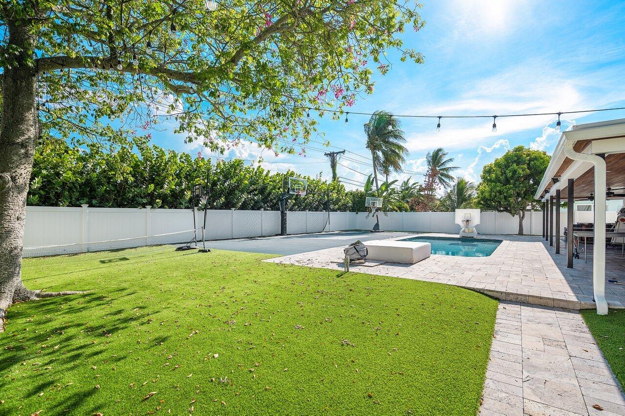 900 SW 16th Street
