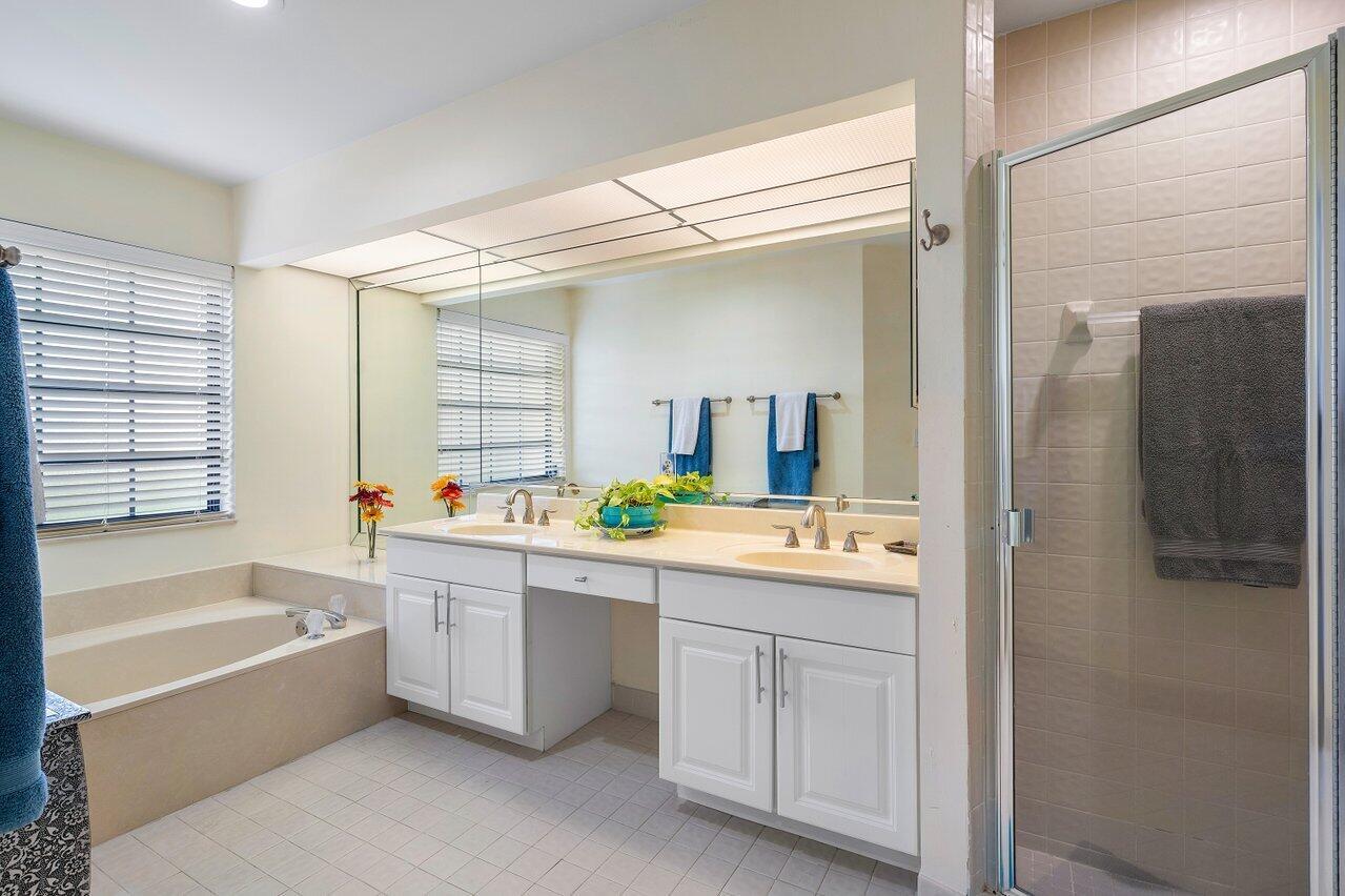 5265 Fairway Woods Drive 3114