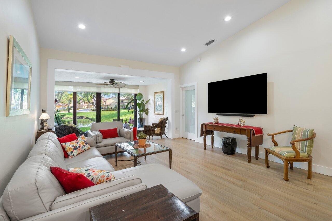 5265 Fairway Woods Drive 3114