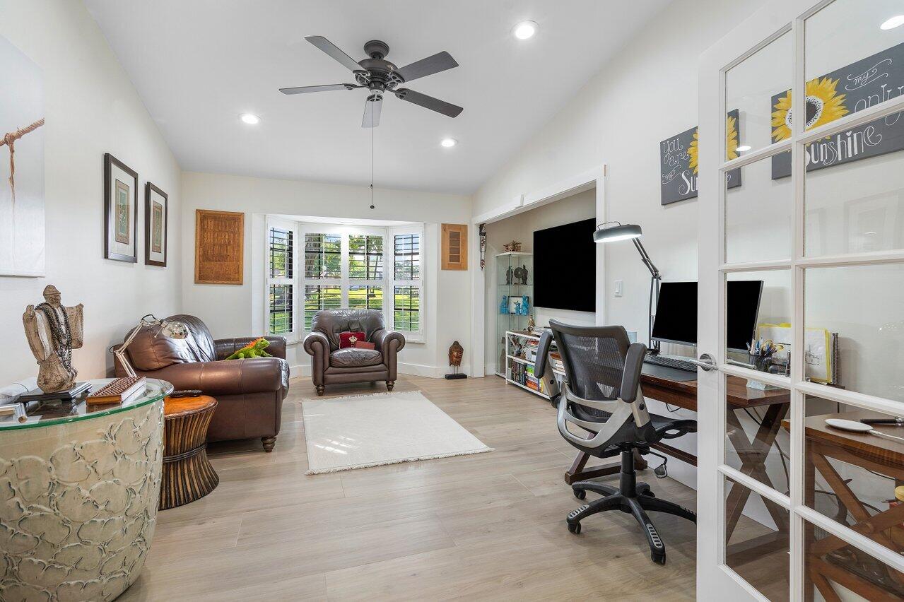 5265 Fairway Woods Drive 3114