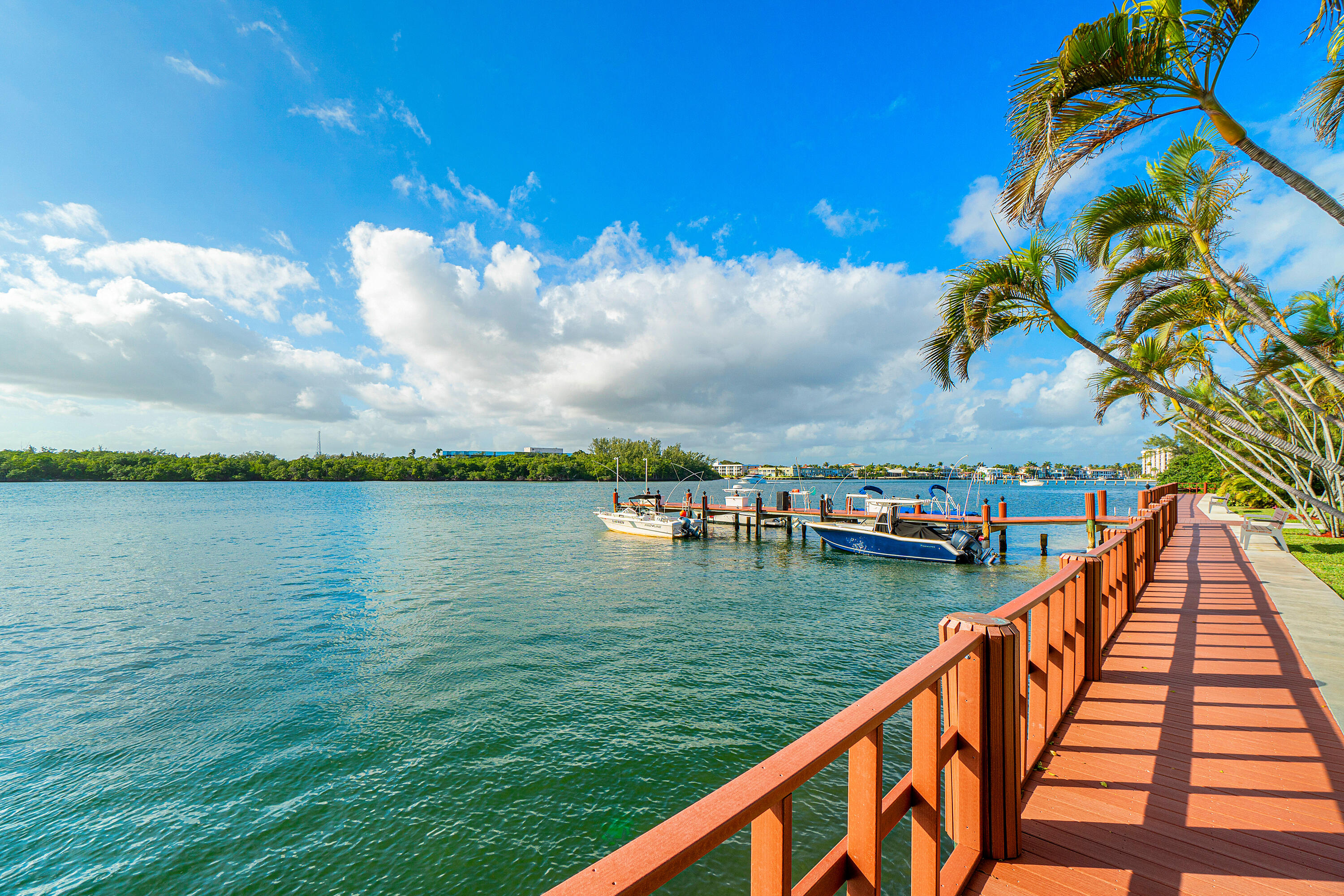 2121 N Ocean Boulevard 1604w