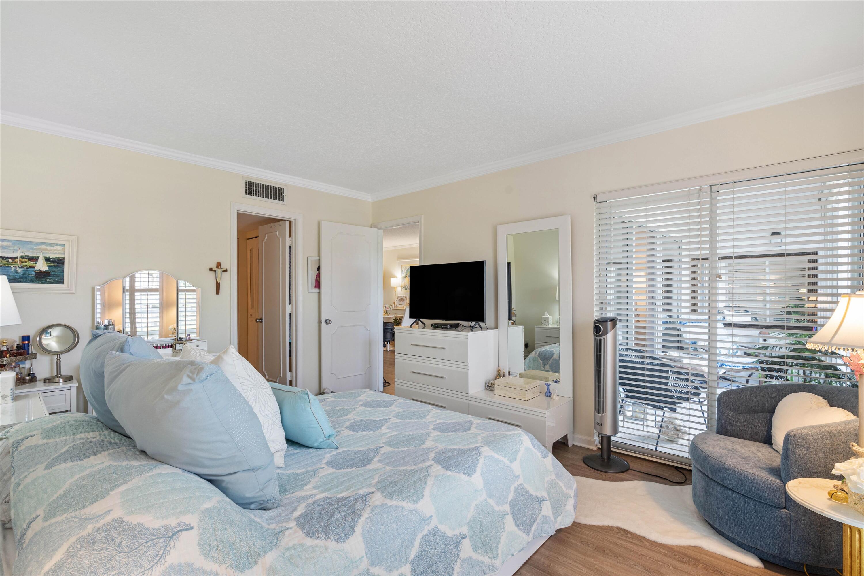 769 Jeffery Street 303
