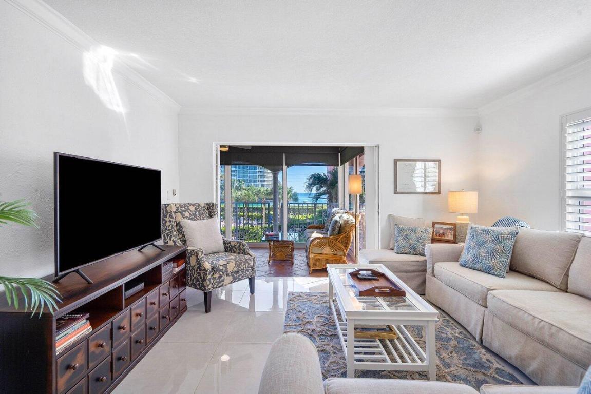 1040 Banyan Road 2010