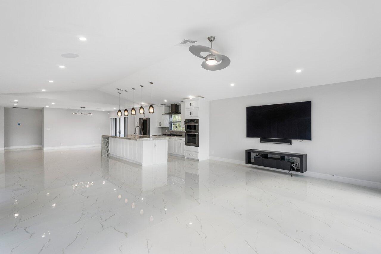 3432 Pine Haven Circle