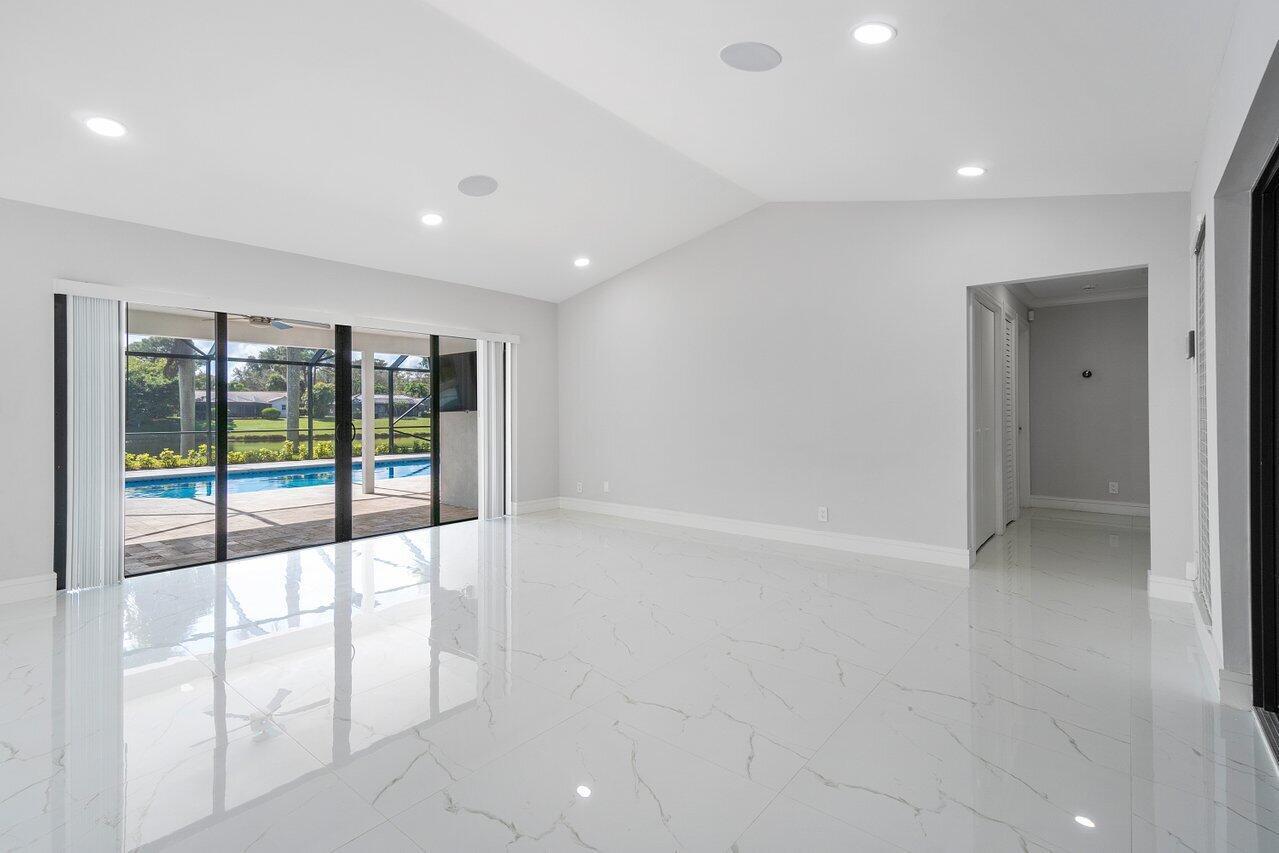 3432 Pine Haven Circle