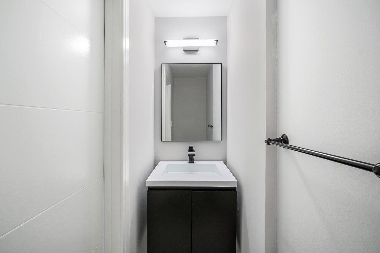 3432 Pine Haven Circle