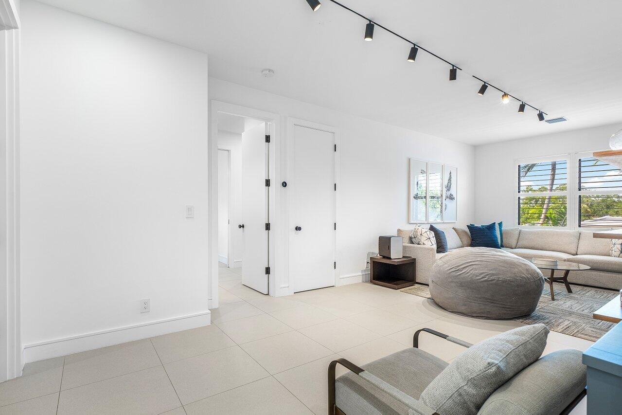 781 SW 18th Street