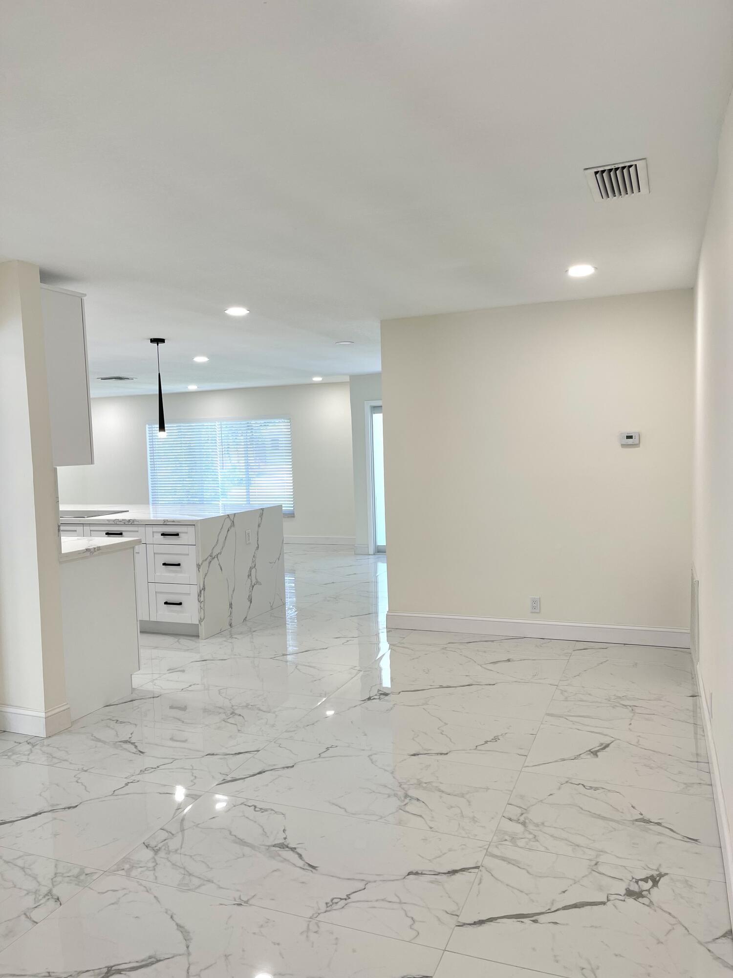 1101 NW 5th Avenue