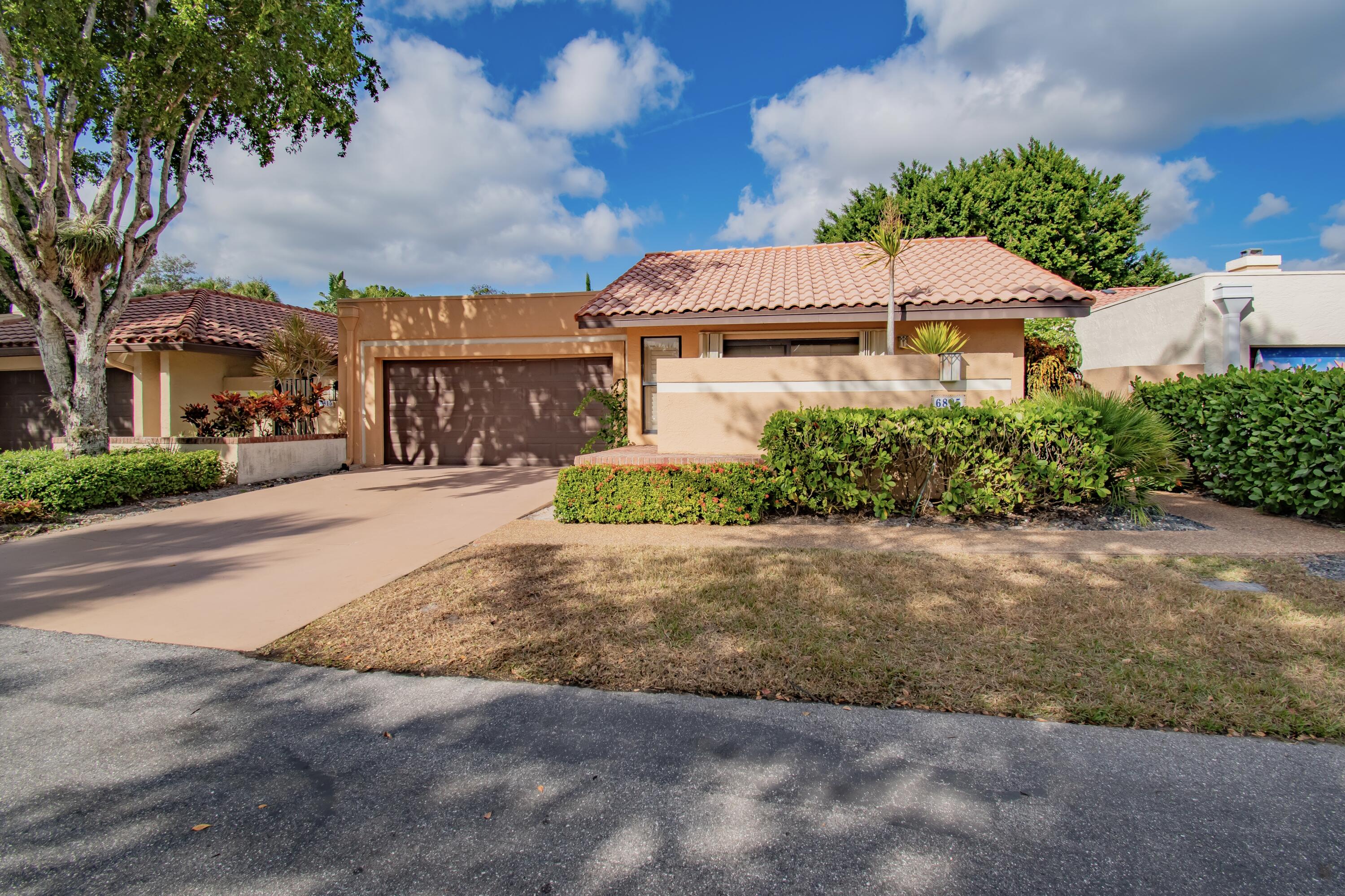 6805 NW Allegre Court