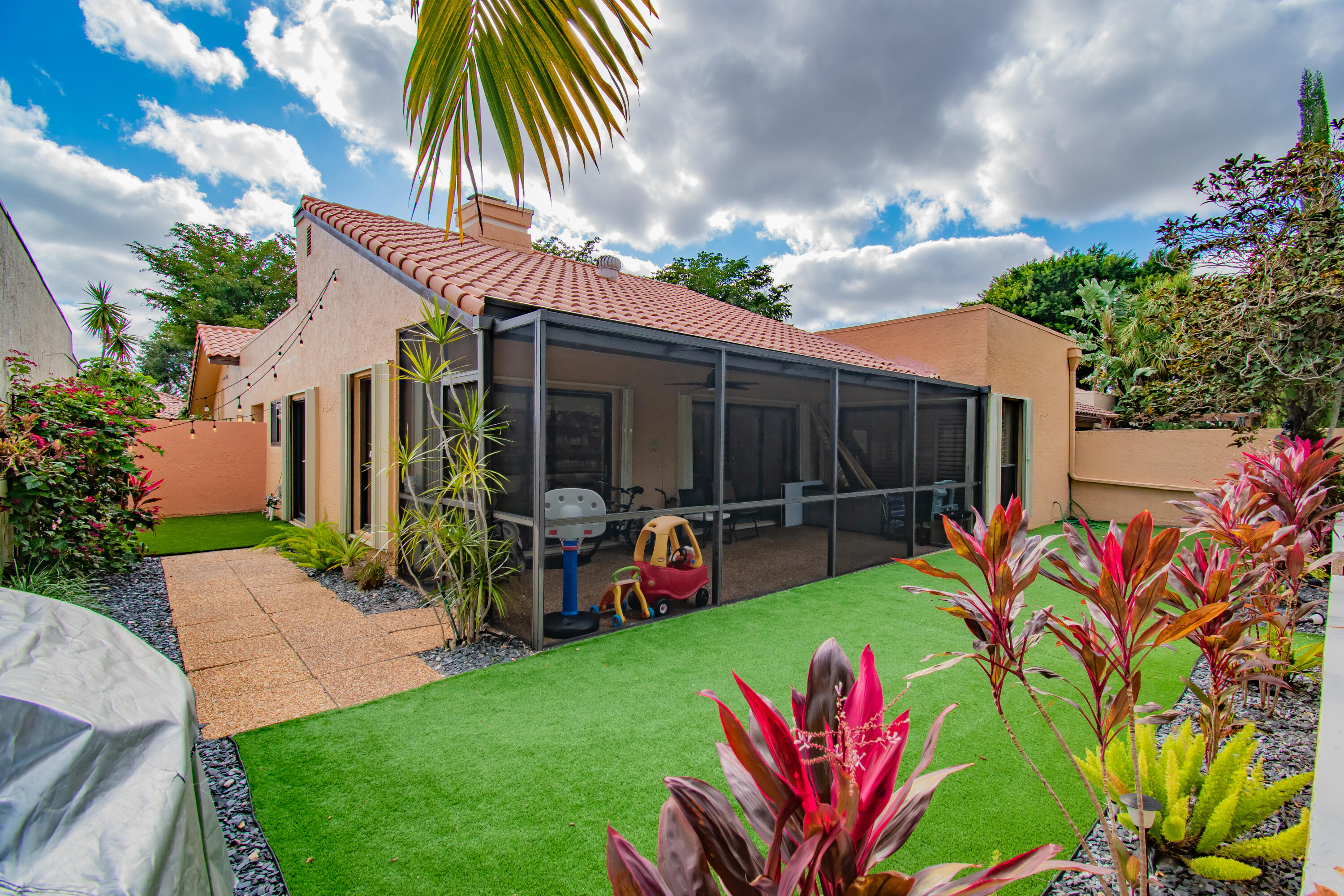 6805 NW Allegre Court