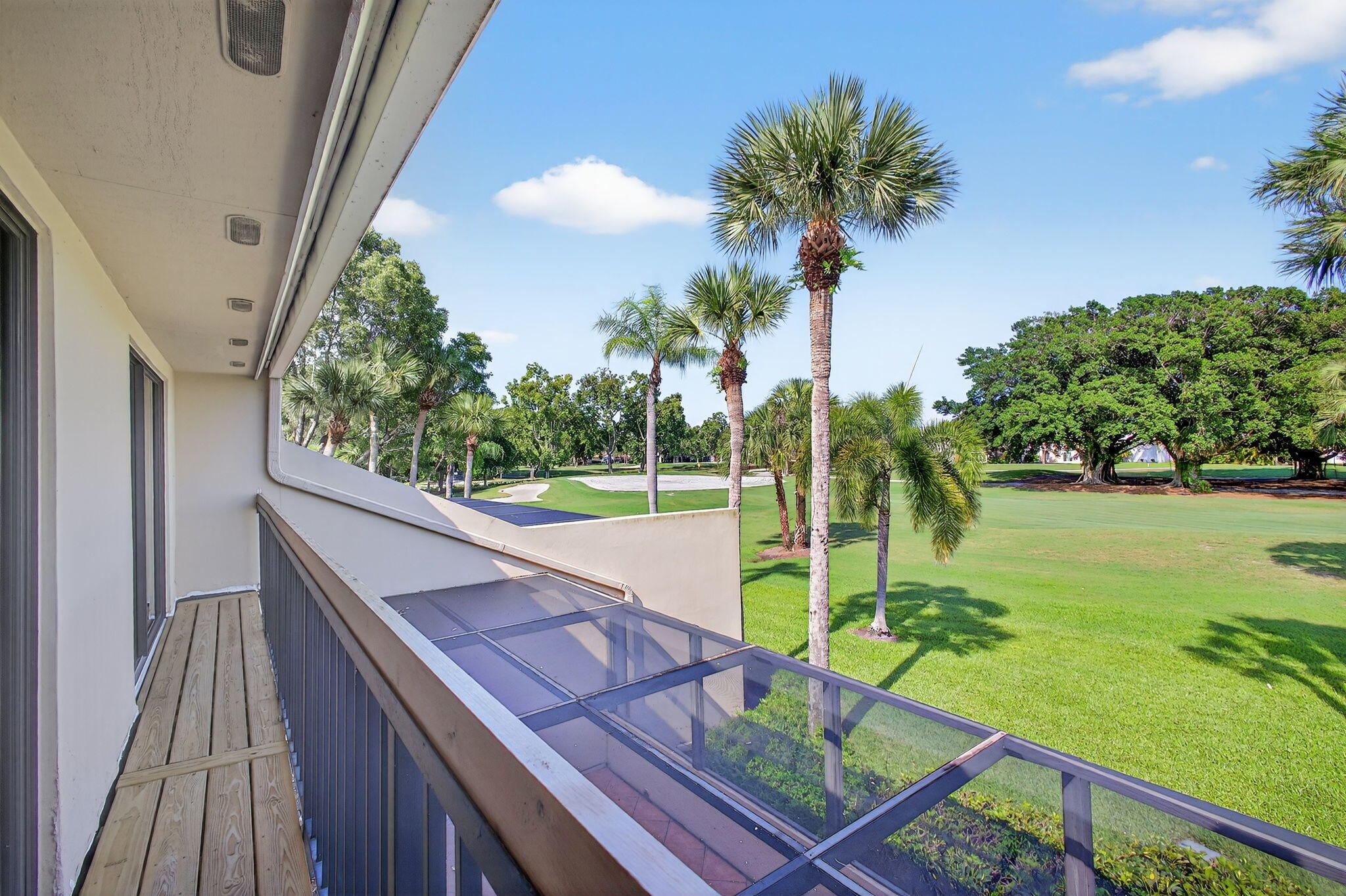816 Windermere Way