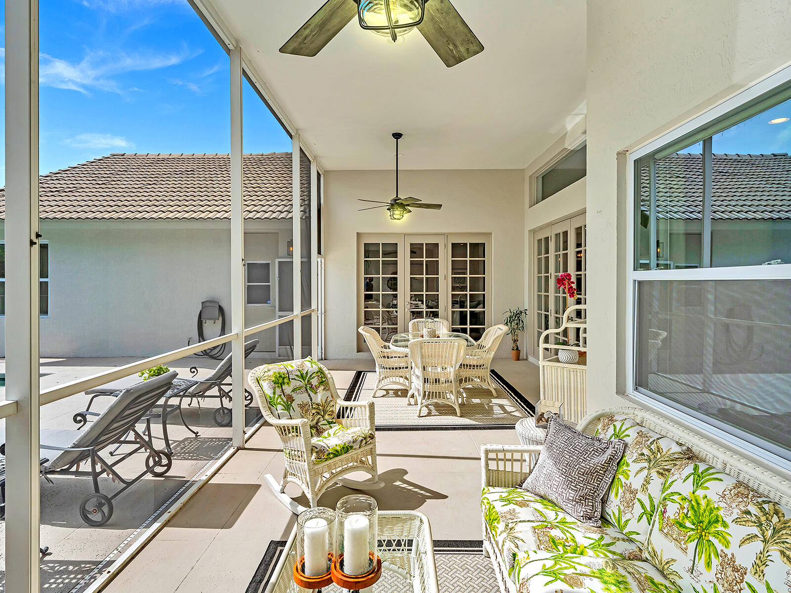 2788 Hampton Circle W