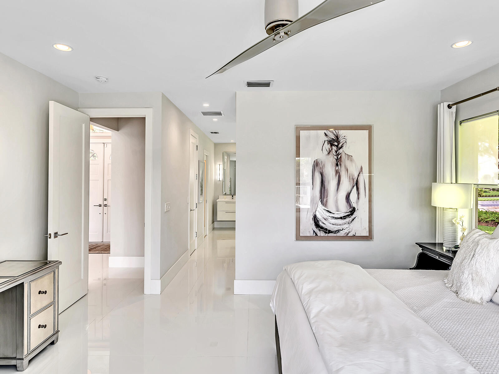 2788 Hampton Circle W