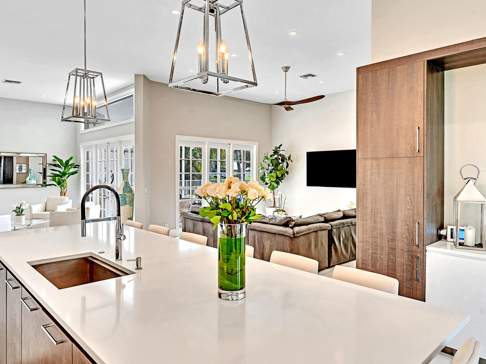 2788 Hampton Circle W