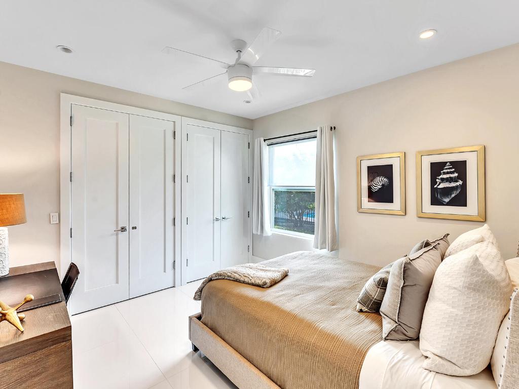 2788 Hampton Circle W