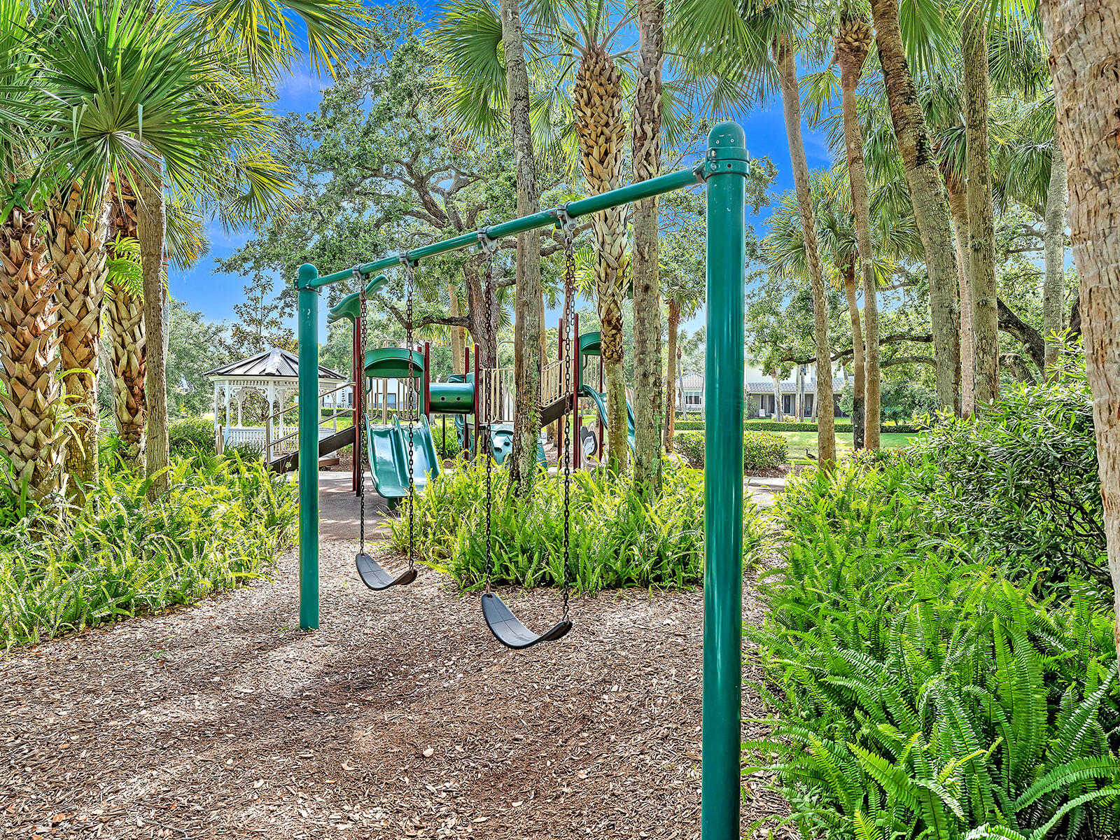 2788 Hampton Circle W