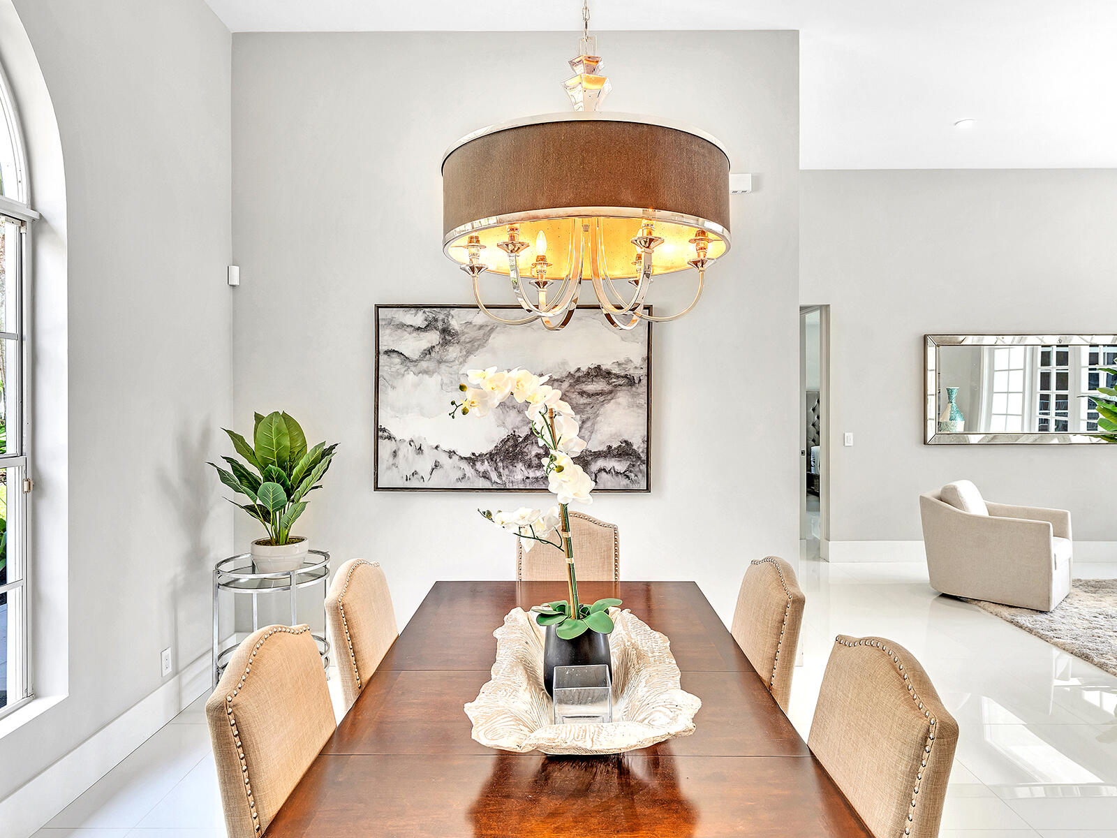 2788 Hampton Circle W