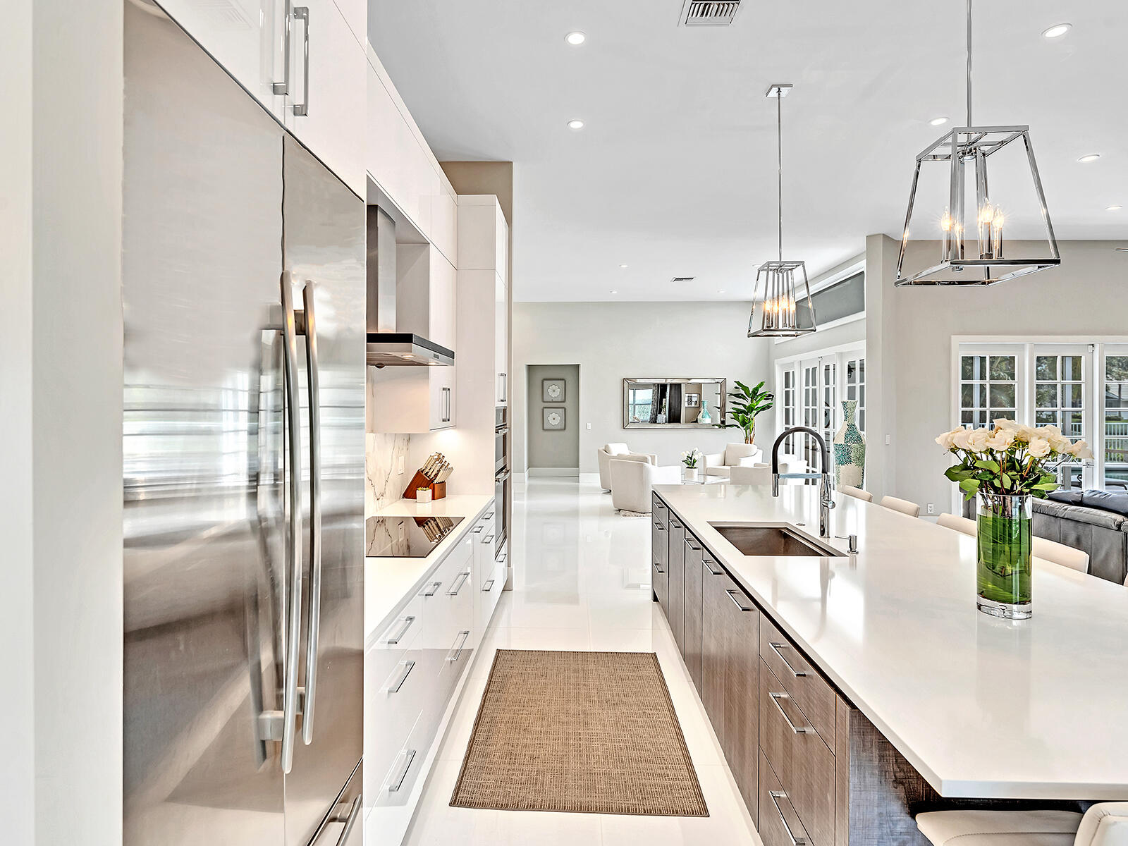 2788 Hampton Circle W