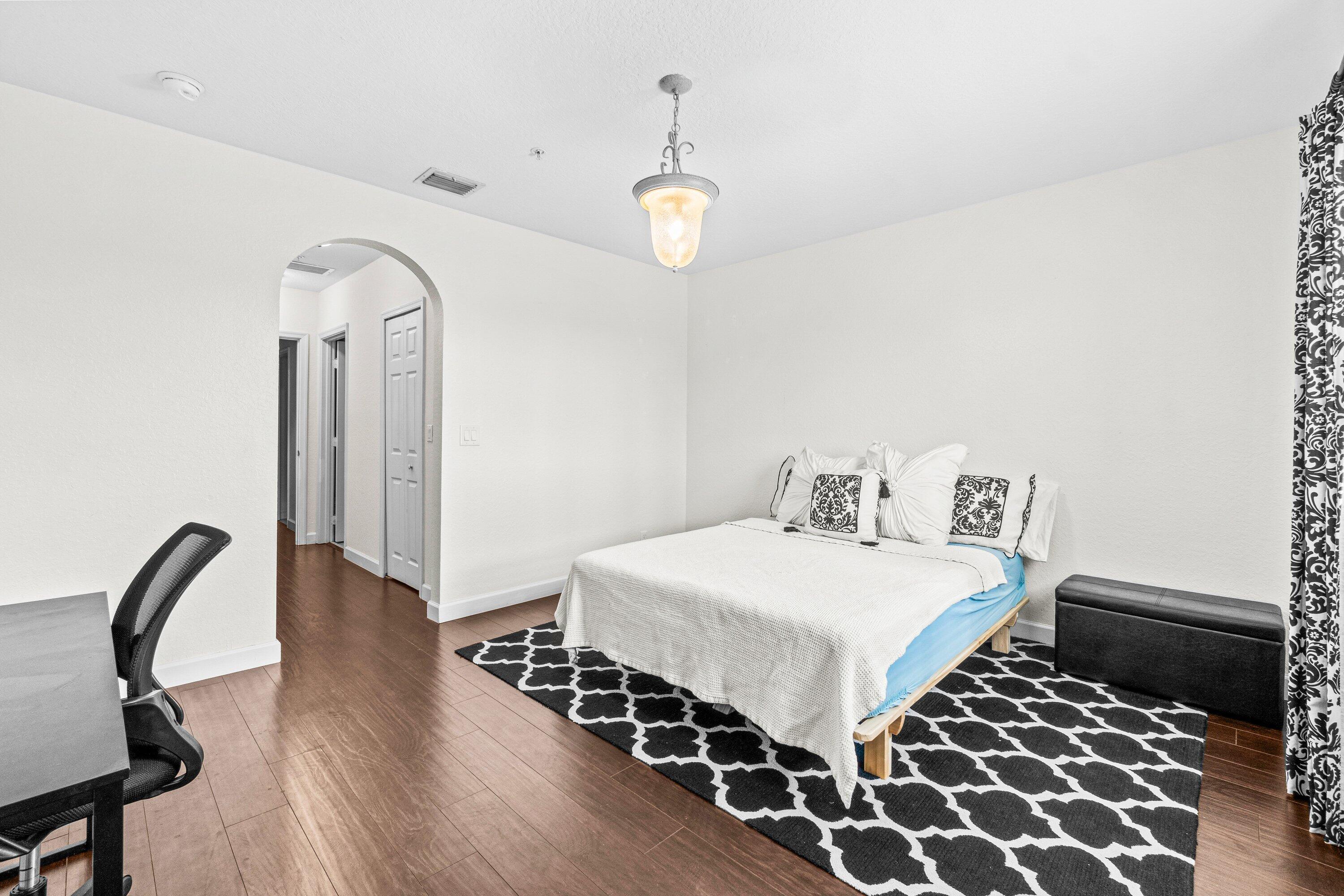 122 Bayfront Drive