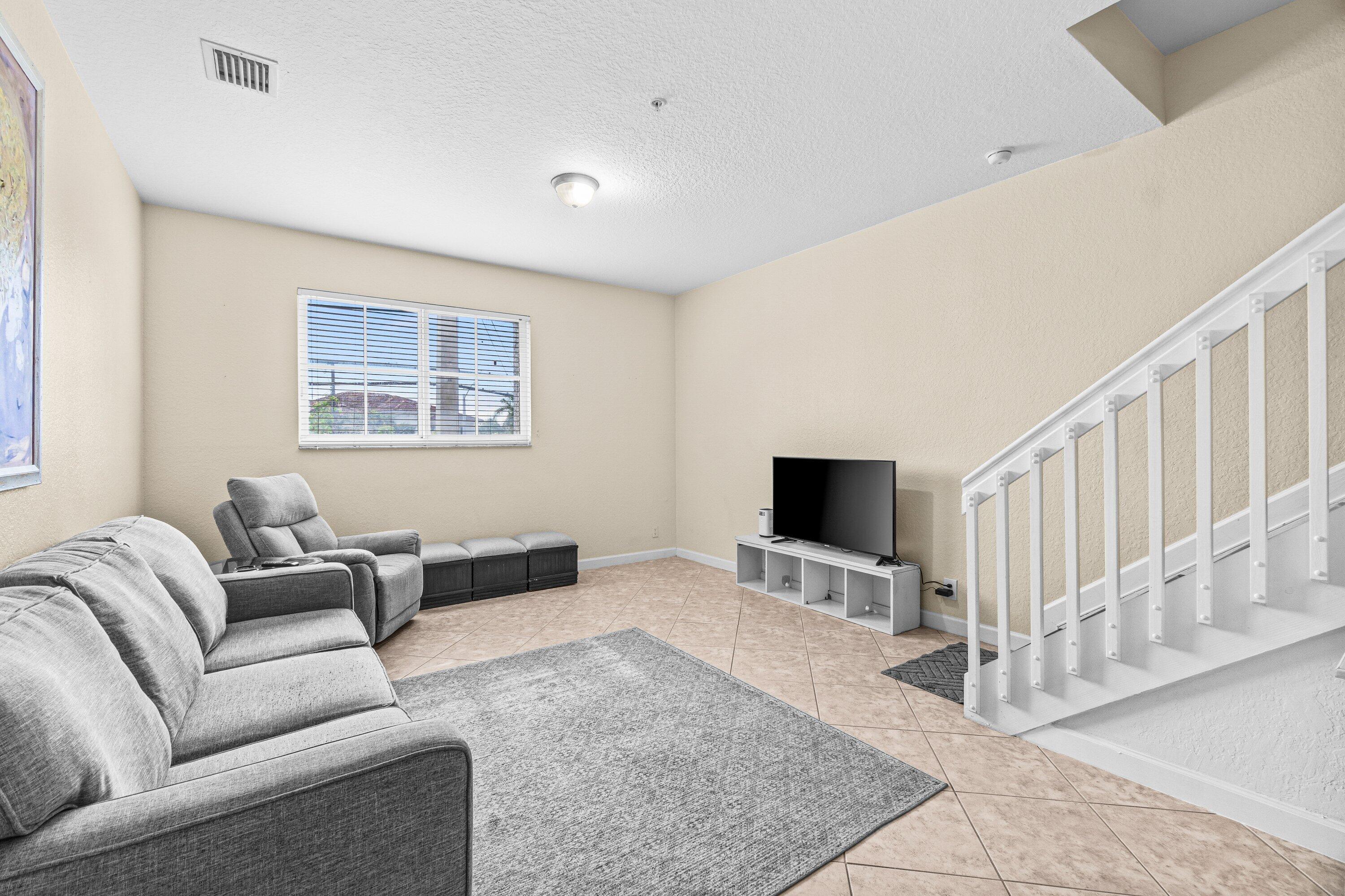 122 Bayfront Drive