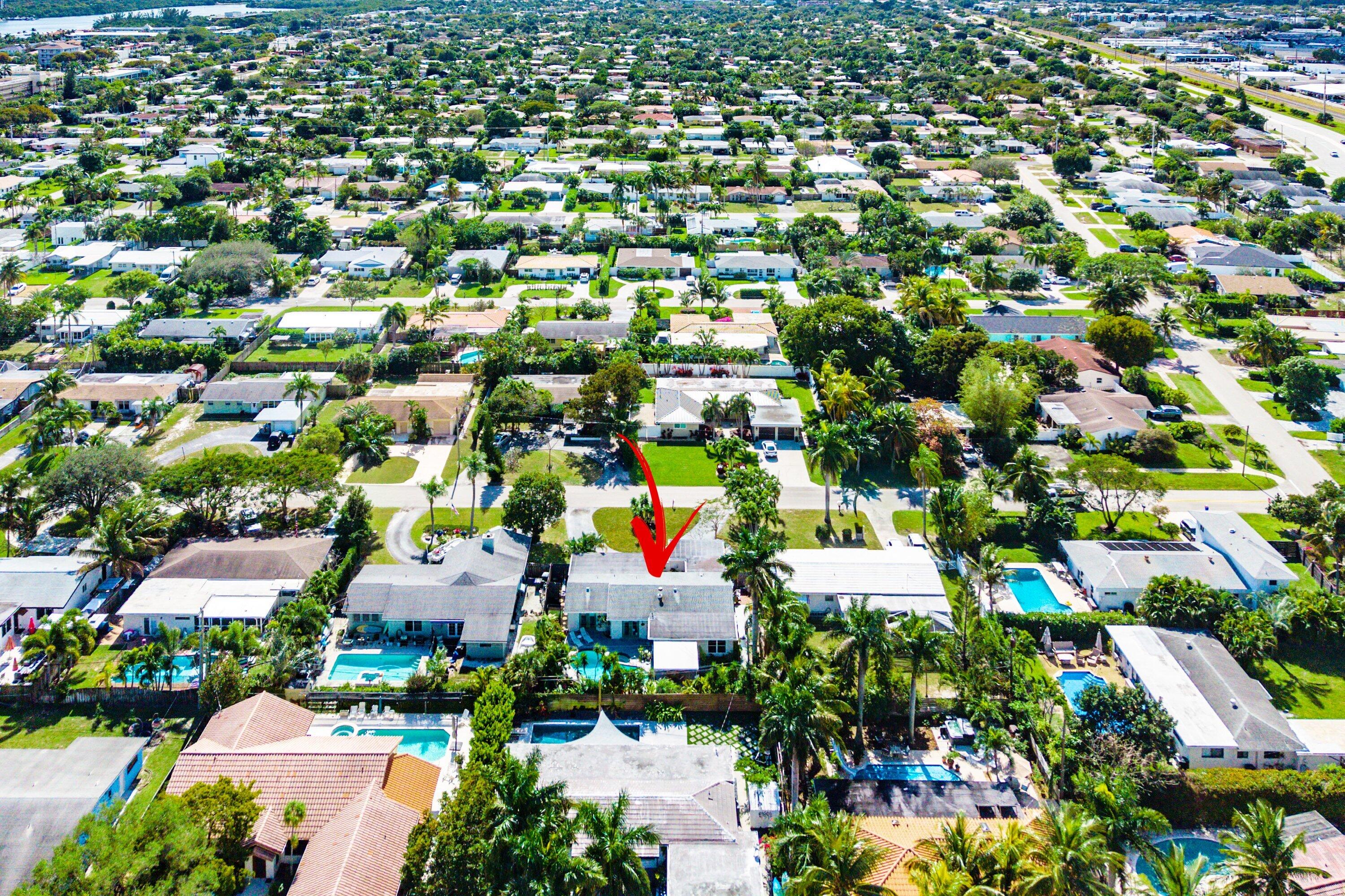 435 NE 35th Street