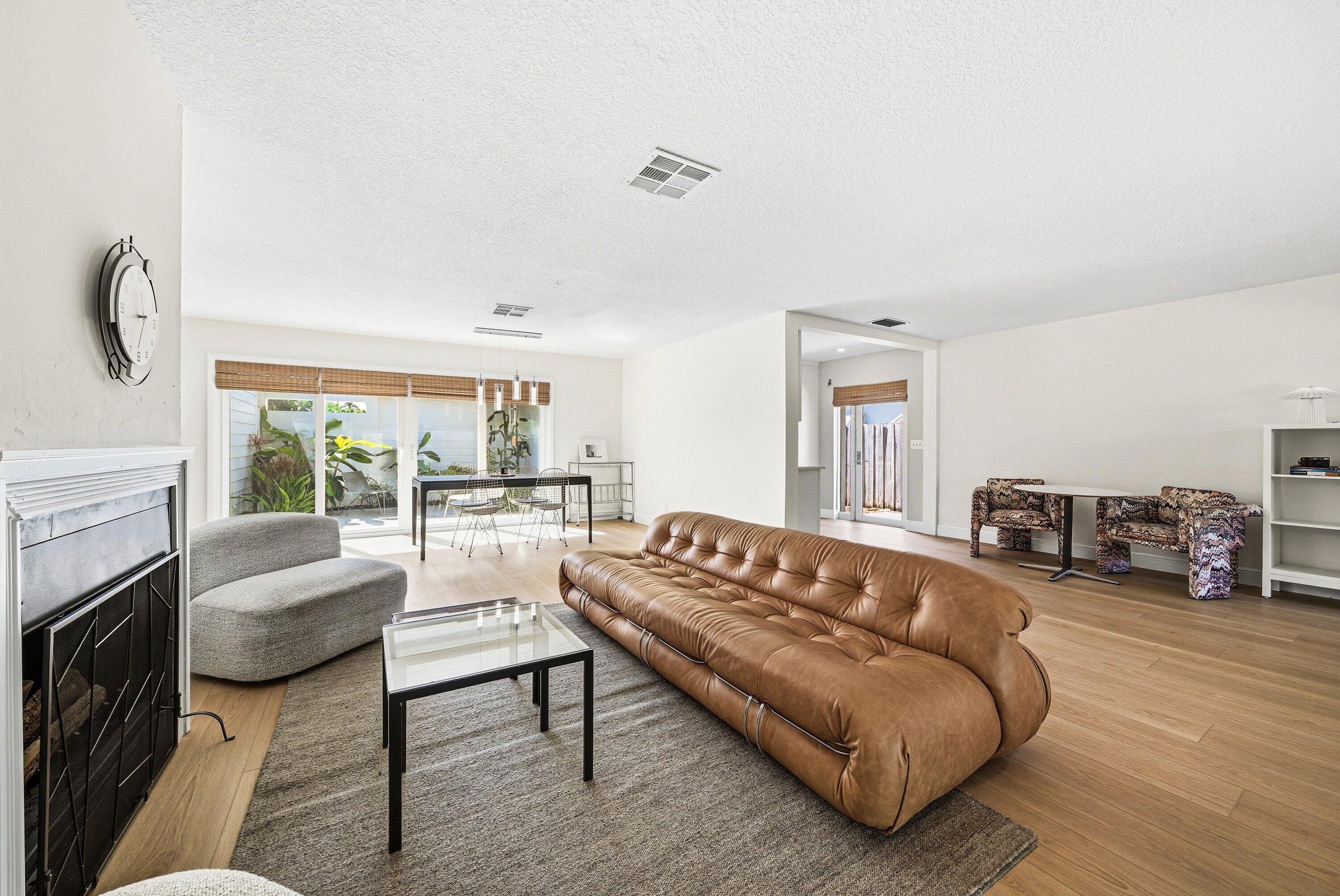 435 NE 35th Street