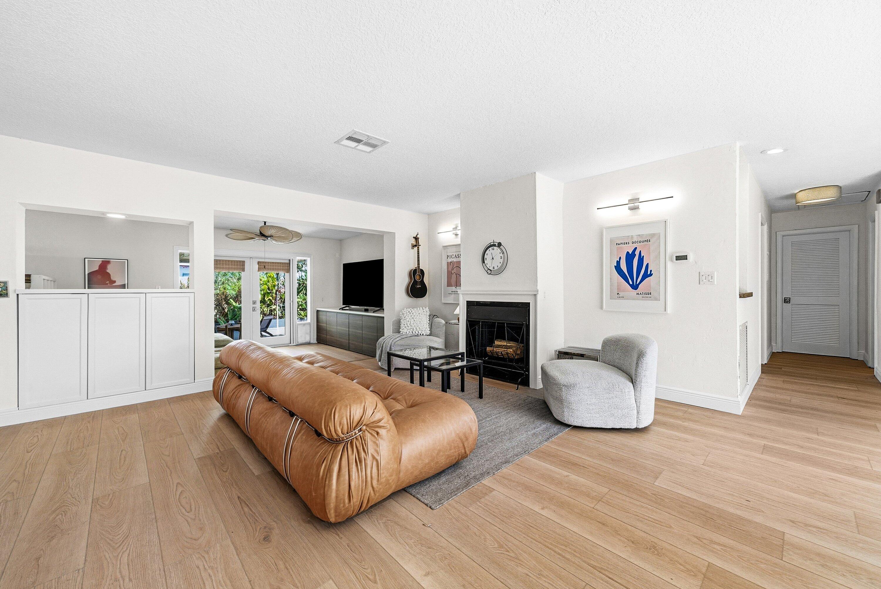 435 NE 35th Street