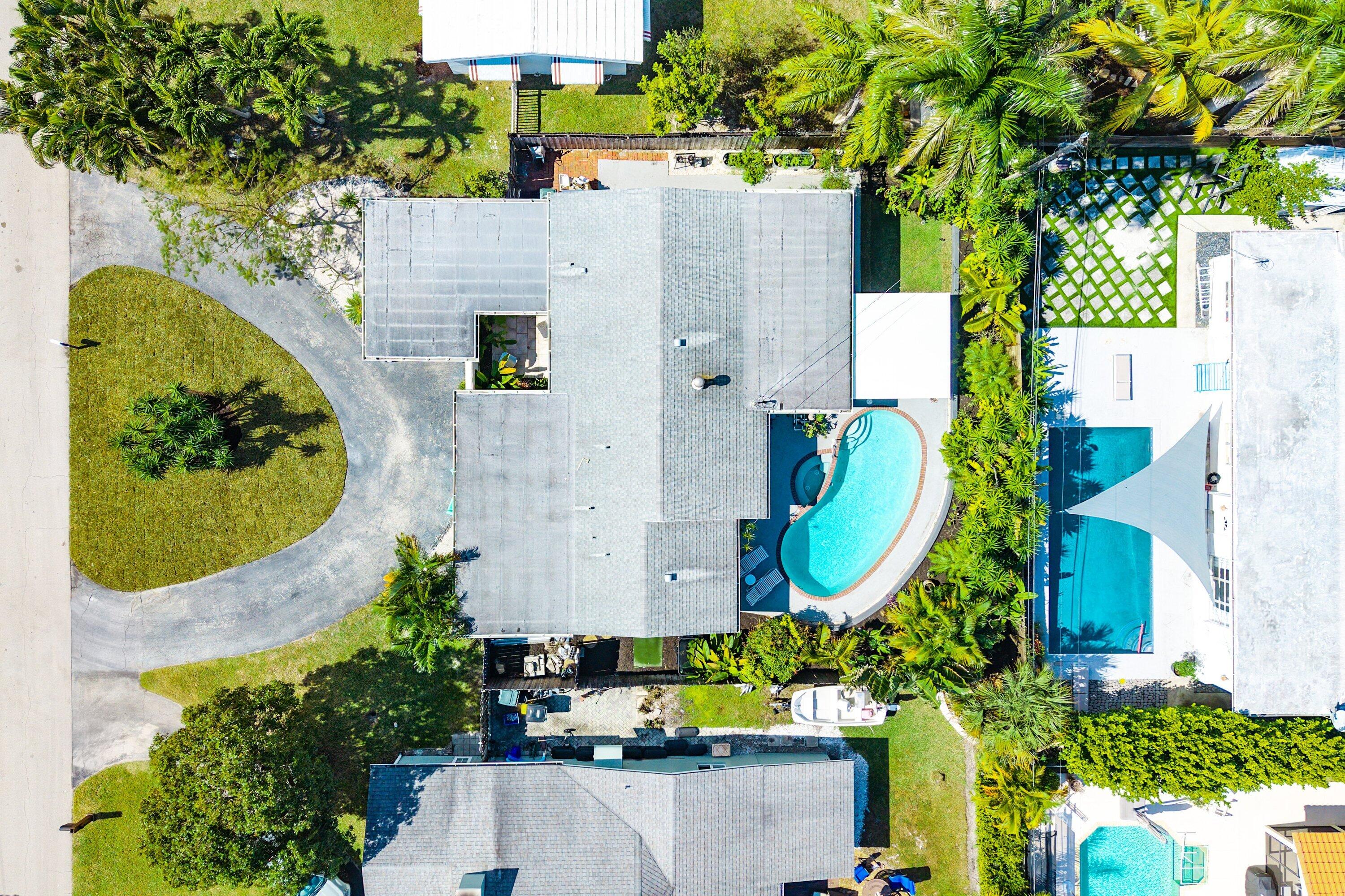 435 NE 35th Street