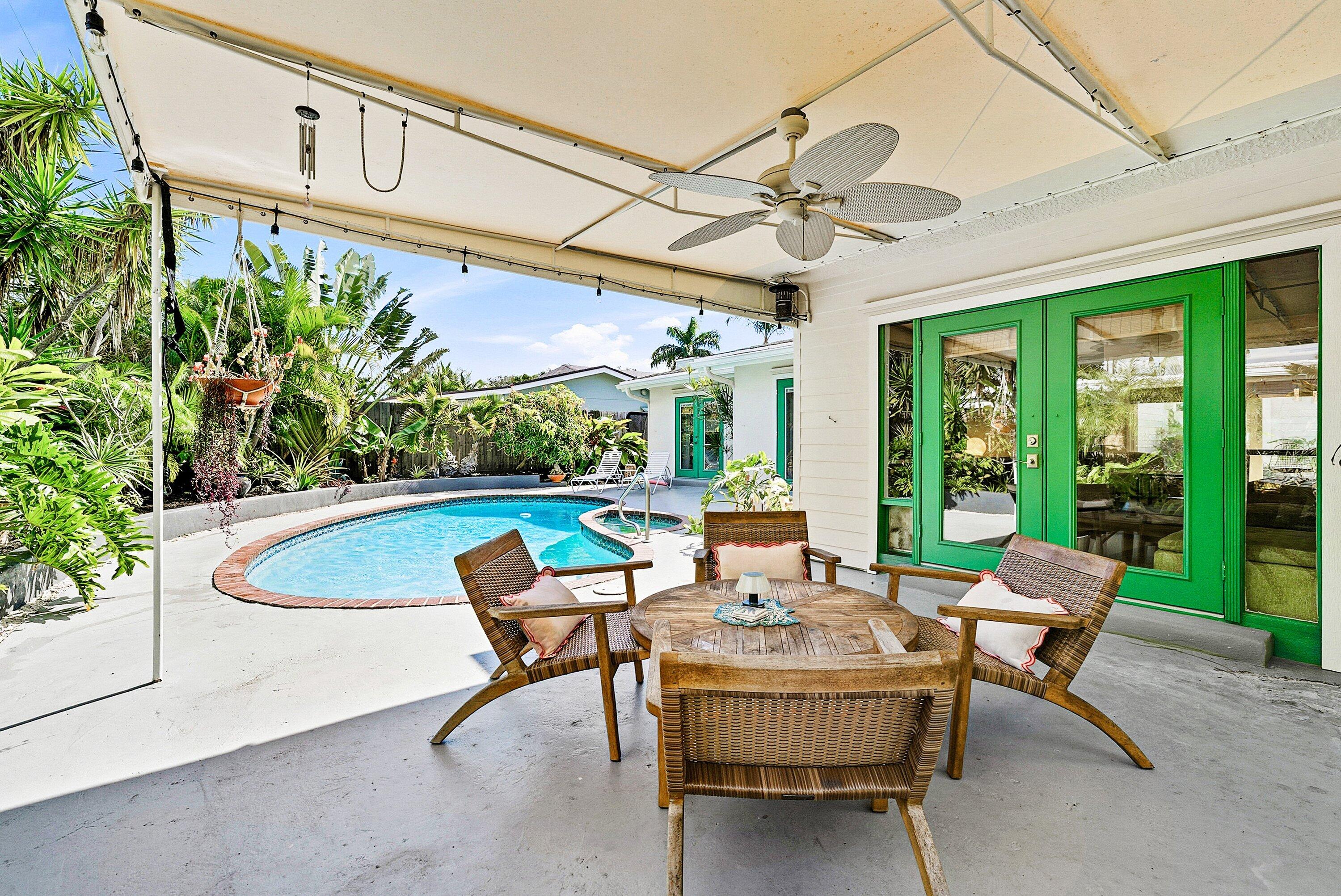 435 NE 35th Street