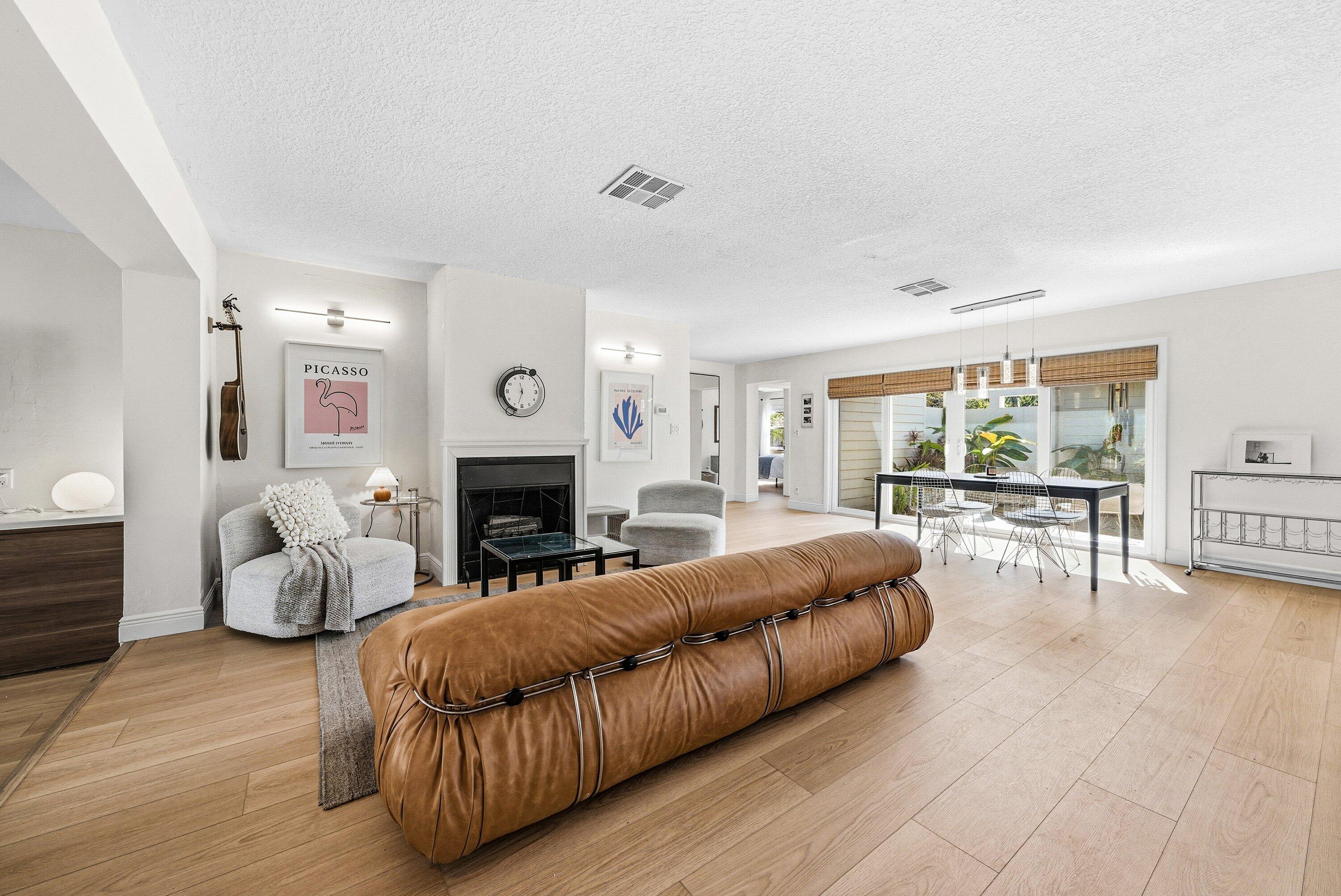 435 NE 35th Street