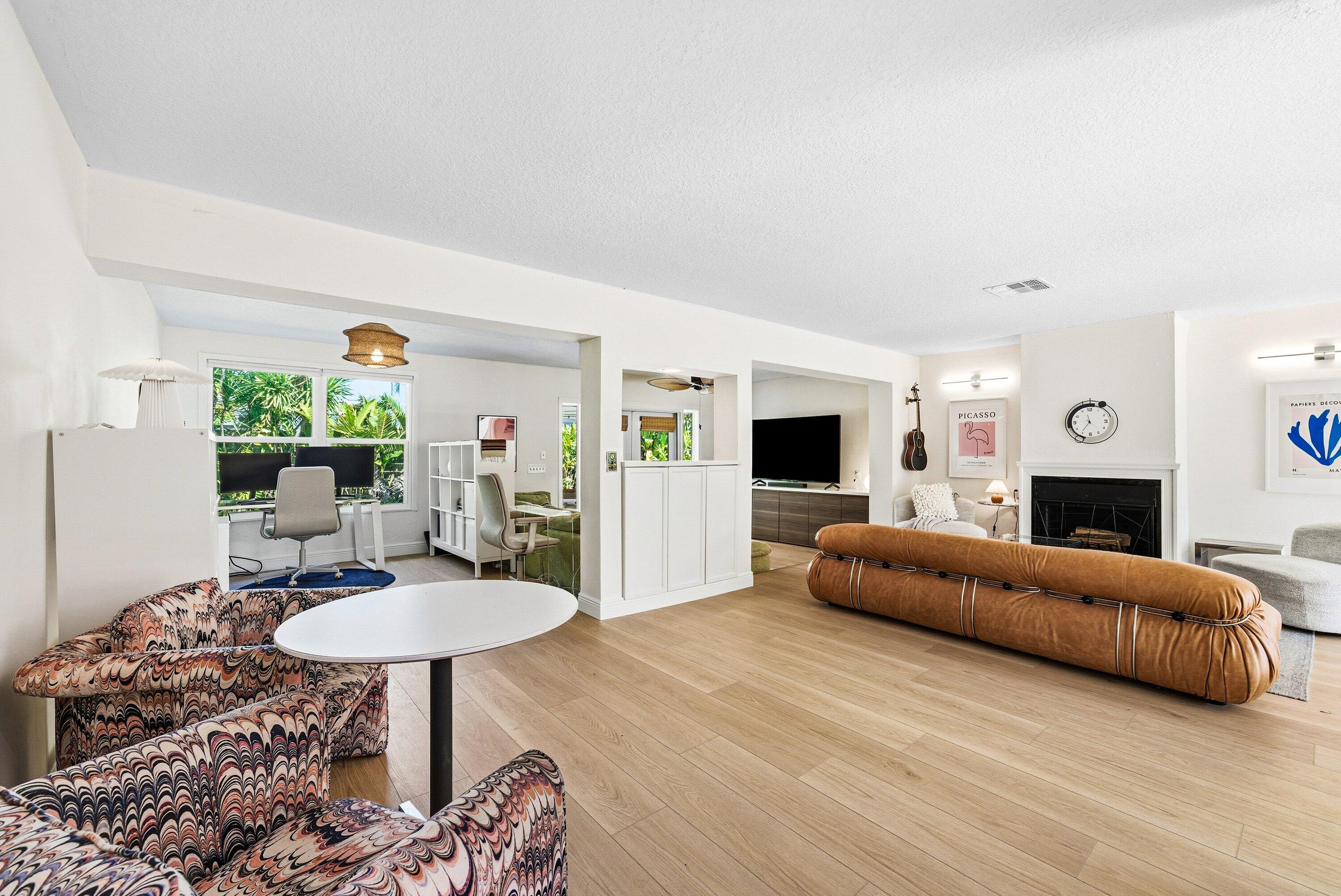 435 NE 35th Street