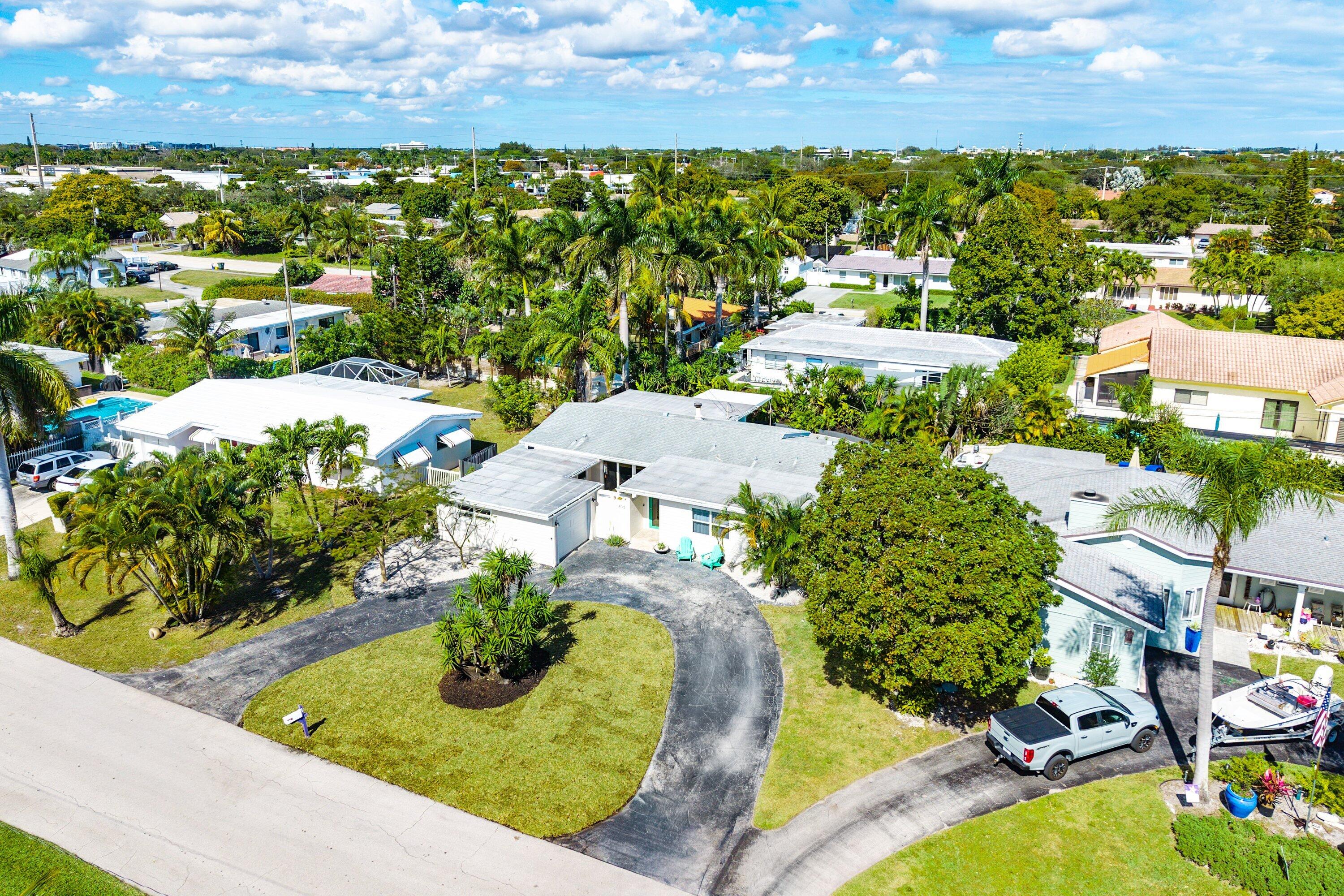 435 NE 35th Street