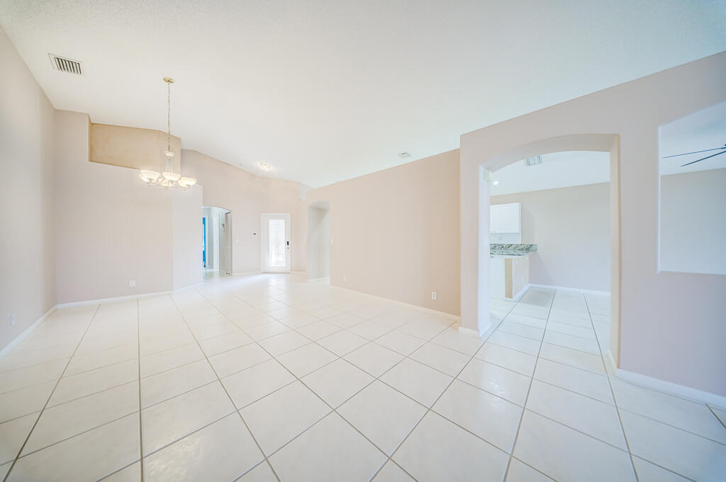 5540 Muirfield Village Circle