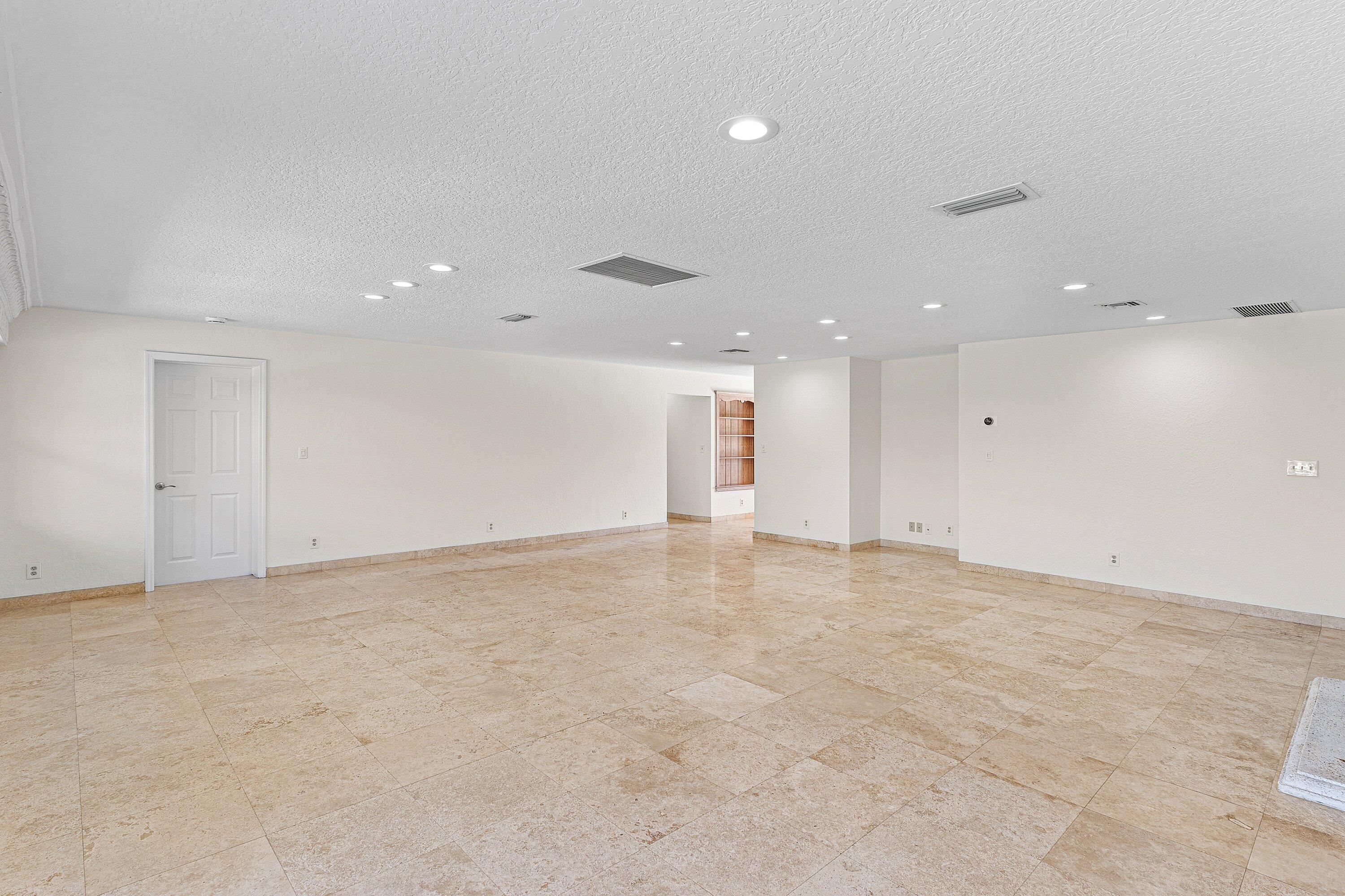 451 NE 25th Terrace