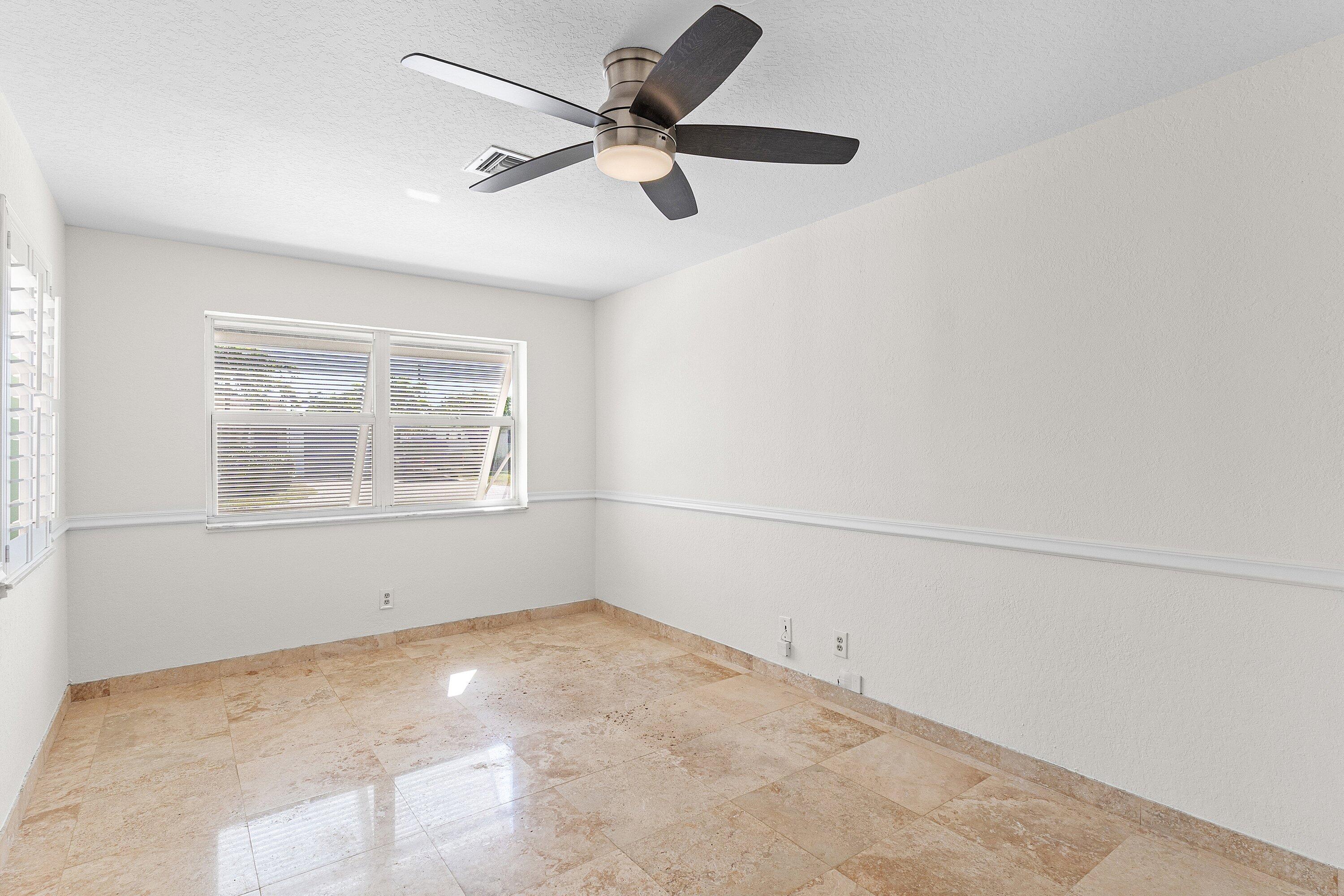 451 NE 25th Terrace