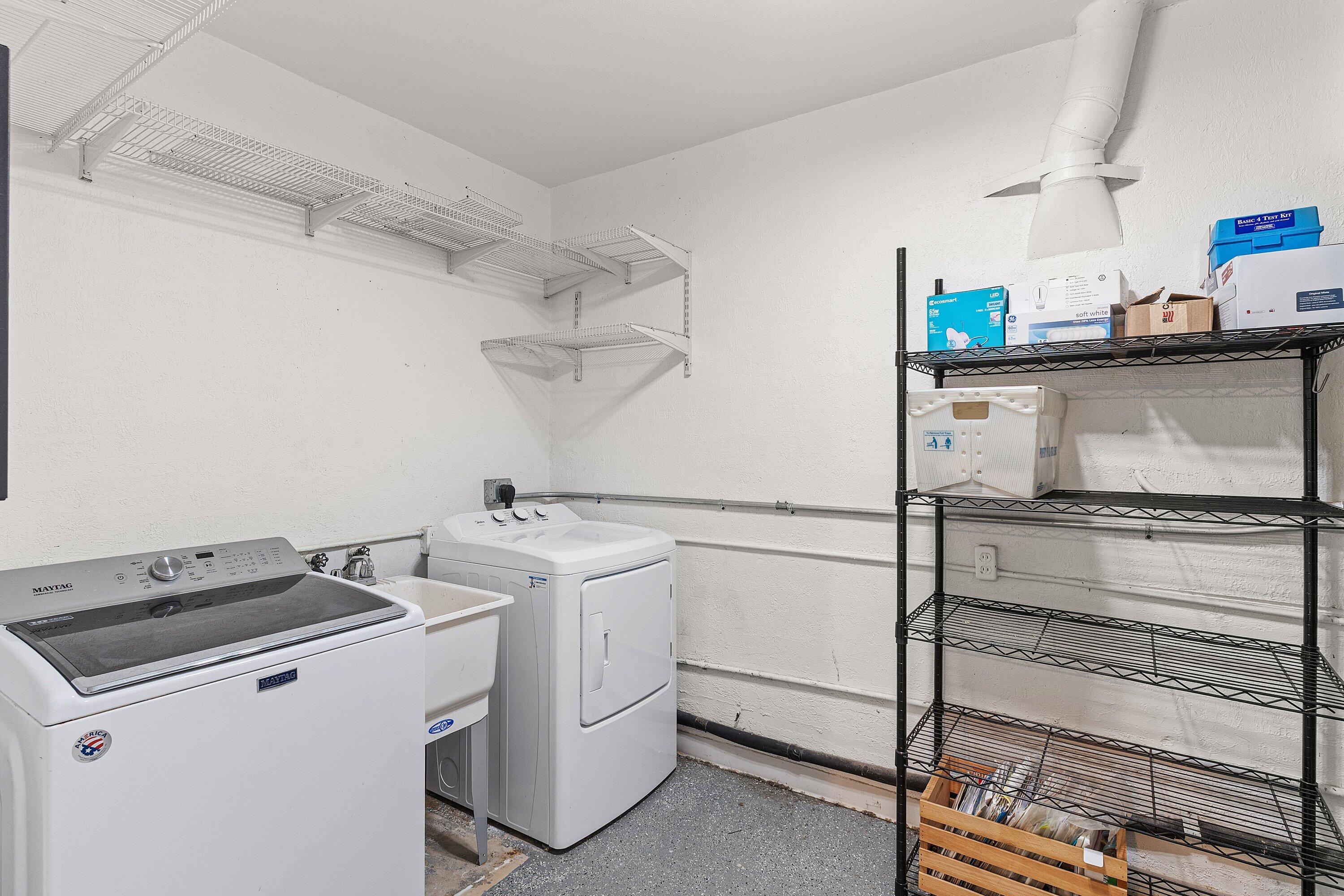 451 NE 25th Terrace
